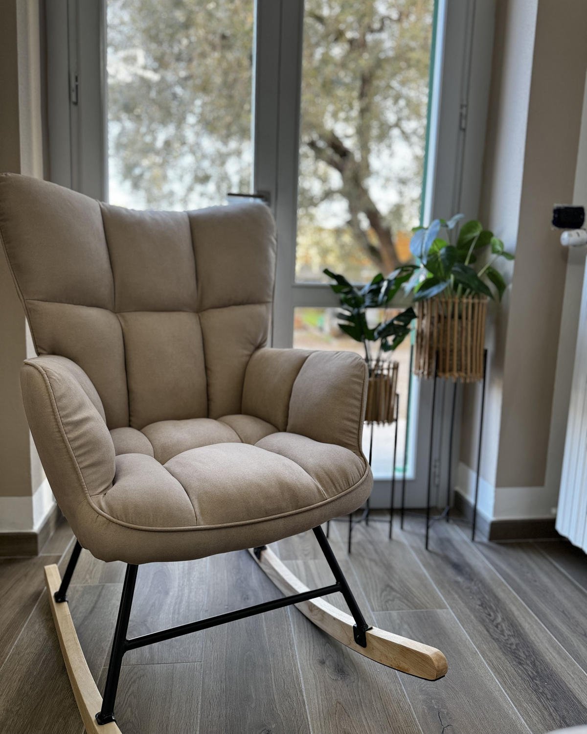 SCHAUKELSESSEL Beige Oulu - Hellbraun/Beige, Textil (71/104/83cm) - Beliani