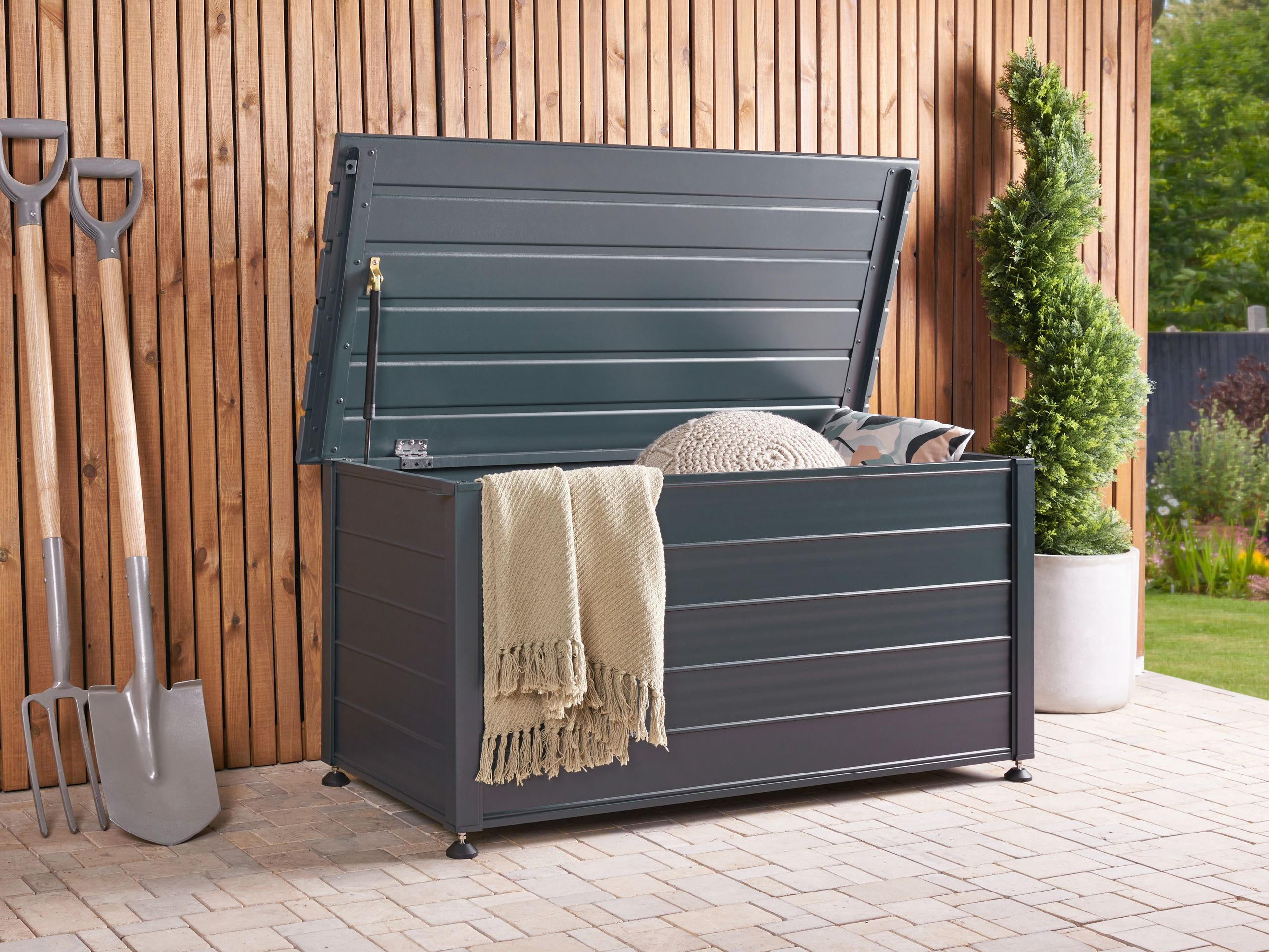 AUFBEWAHRUNGSBOX Grau Campalto - Grau, Metall (123/60/60cm) - Beliani