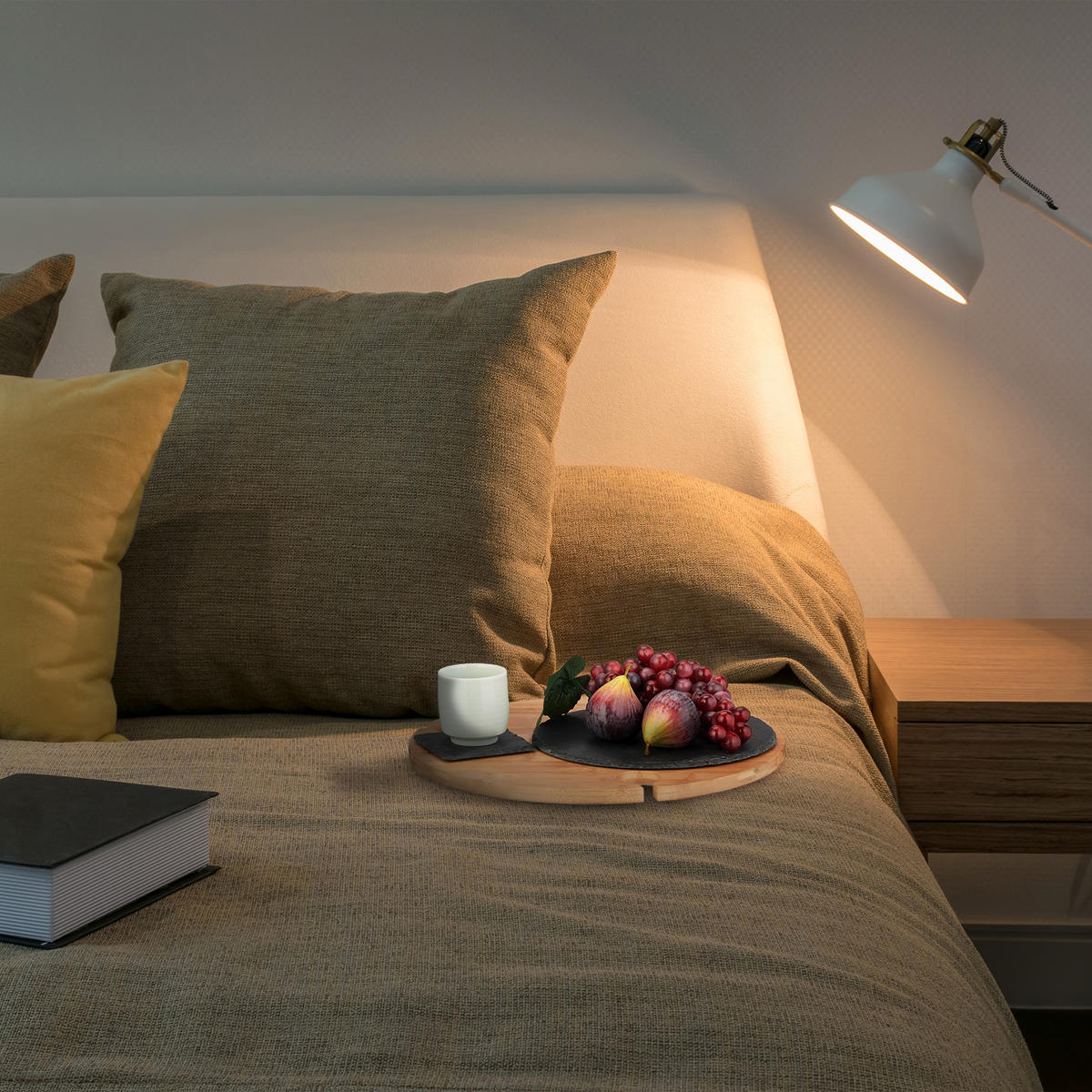 PICKNICK-WEINTISCH - Hellbraun, Holz (39/39/22cm) - Relaxdays