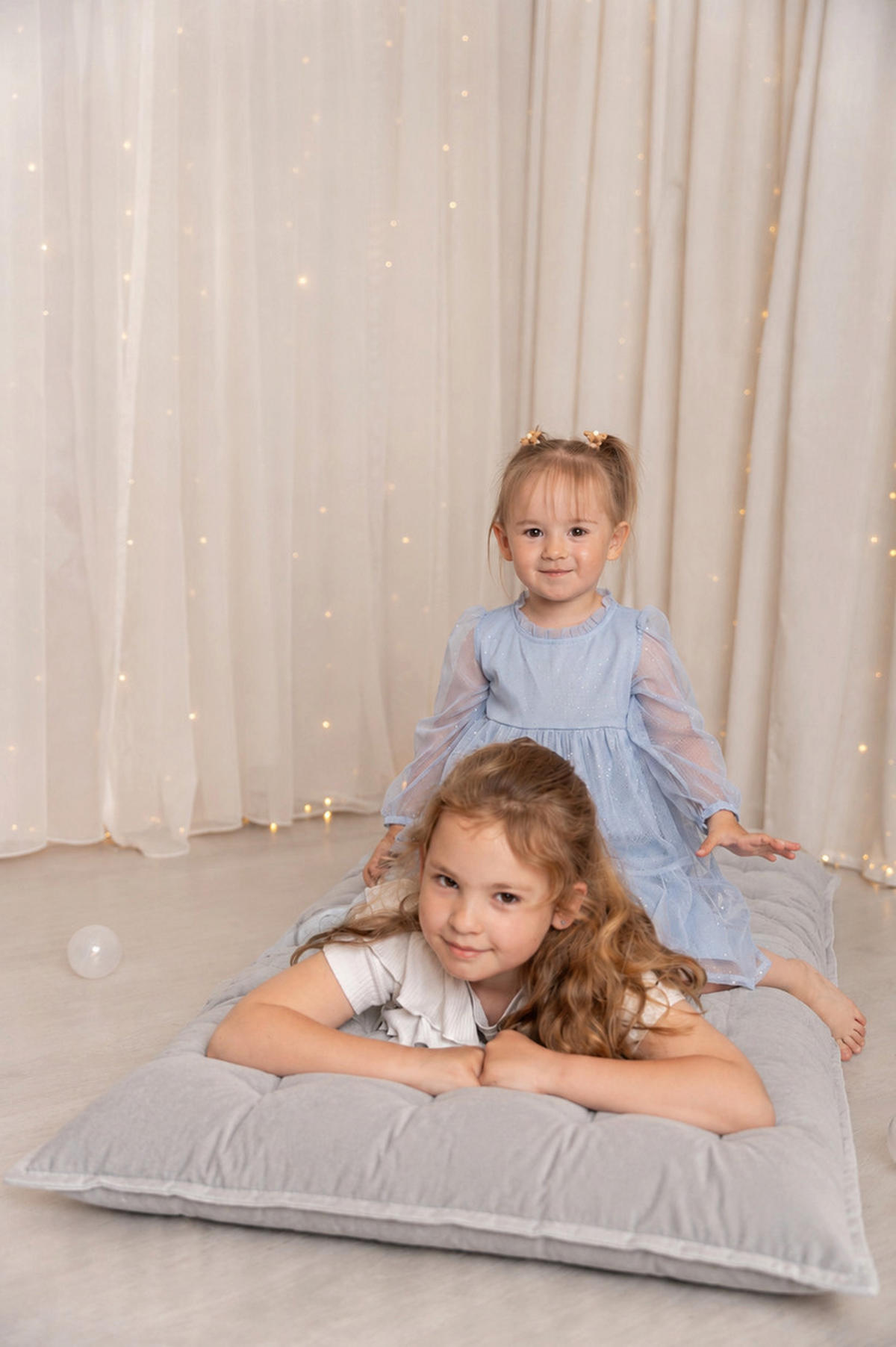 BODENKISSEN für Kinder – weiche Spielmatte zum Spielen und Ausruhen - Beige, Textil (80/180cm) - Bees & Blooms