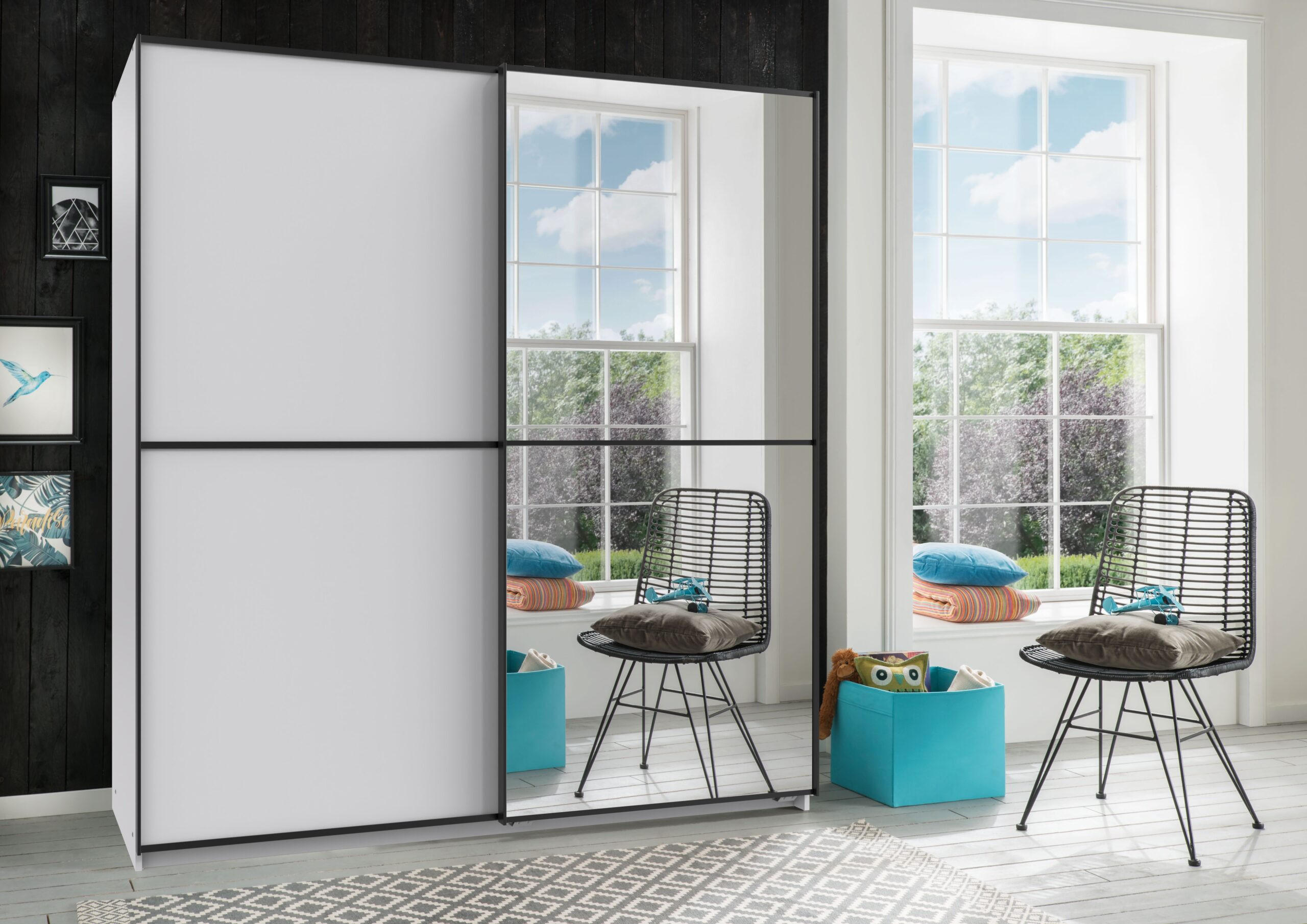 SCHWEBETÜRENSCHRANK Ulm in Weiß mit Aufleistungen in Schwarz 180 x 198 x 65 cm (B x H x T) Kleiderschrank mit Spiegel - Weiß, Holzwerkstoff (80/200/120cm)