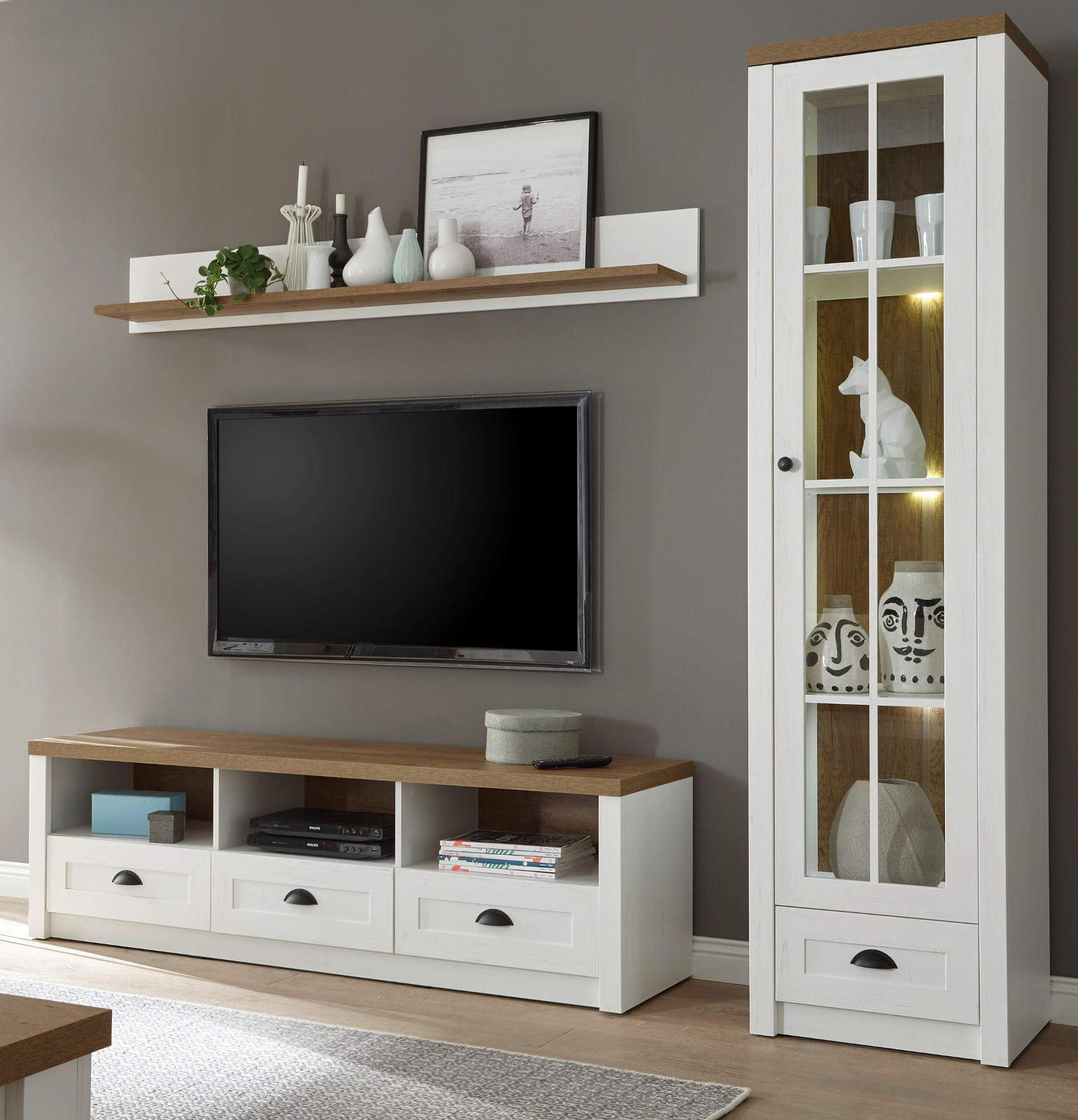WOHNWAND weiß Pinie, Eiche hell Landhaus, Wohnkombination 3-teilig 230 x 198 cm - Eichefarben/Schwarz, Holzwerkstoff/Metall (230/198/43cm) - Furn.Design