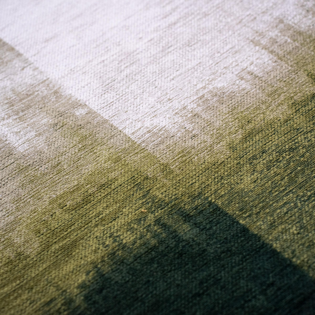 PREPROGA Sendai Forest Mood 240/340 cm - zelena, umetna masa/tekstil (240/340cm) - Louis De Poortere