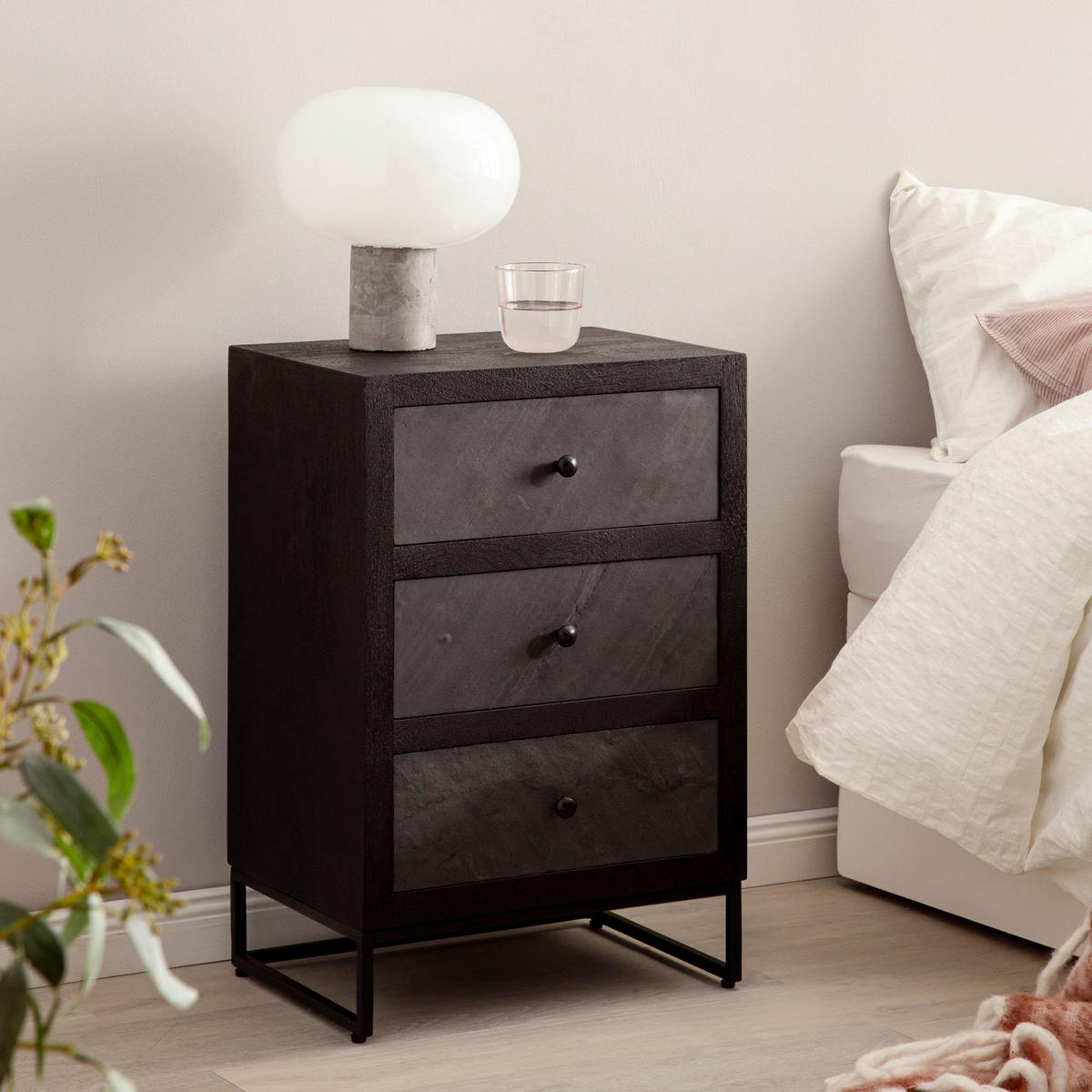 NACHTTISCH Massivholz Steinoptik 3 Schubladen Metallgestell, Schwarz 40x30x60 cm - Schwarz, Holz/Metall (40/60/30cm) - KADIMA DESIGN