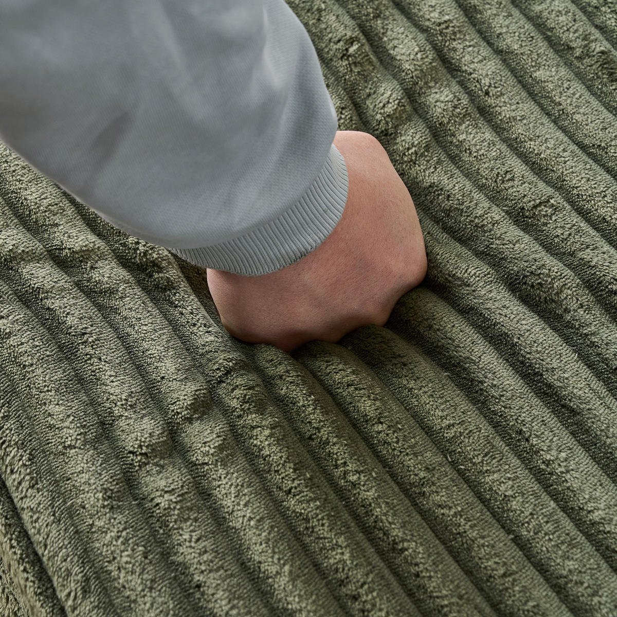 KLAPPSOFA mit 2-in-1-Funktionskissen, Cordstoff - Grün - Grün, Textil (113/63/164cm) - KOMHTOM