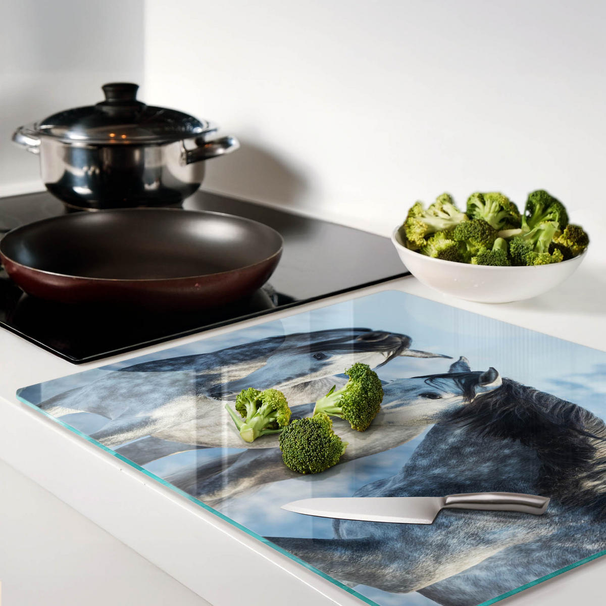 GLASPLATTE 60x52 cm Graue Pferde im Winter - Grau, Glas (60/0.4/52cm) - TULUP