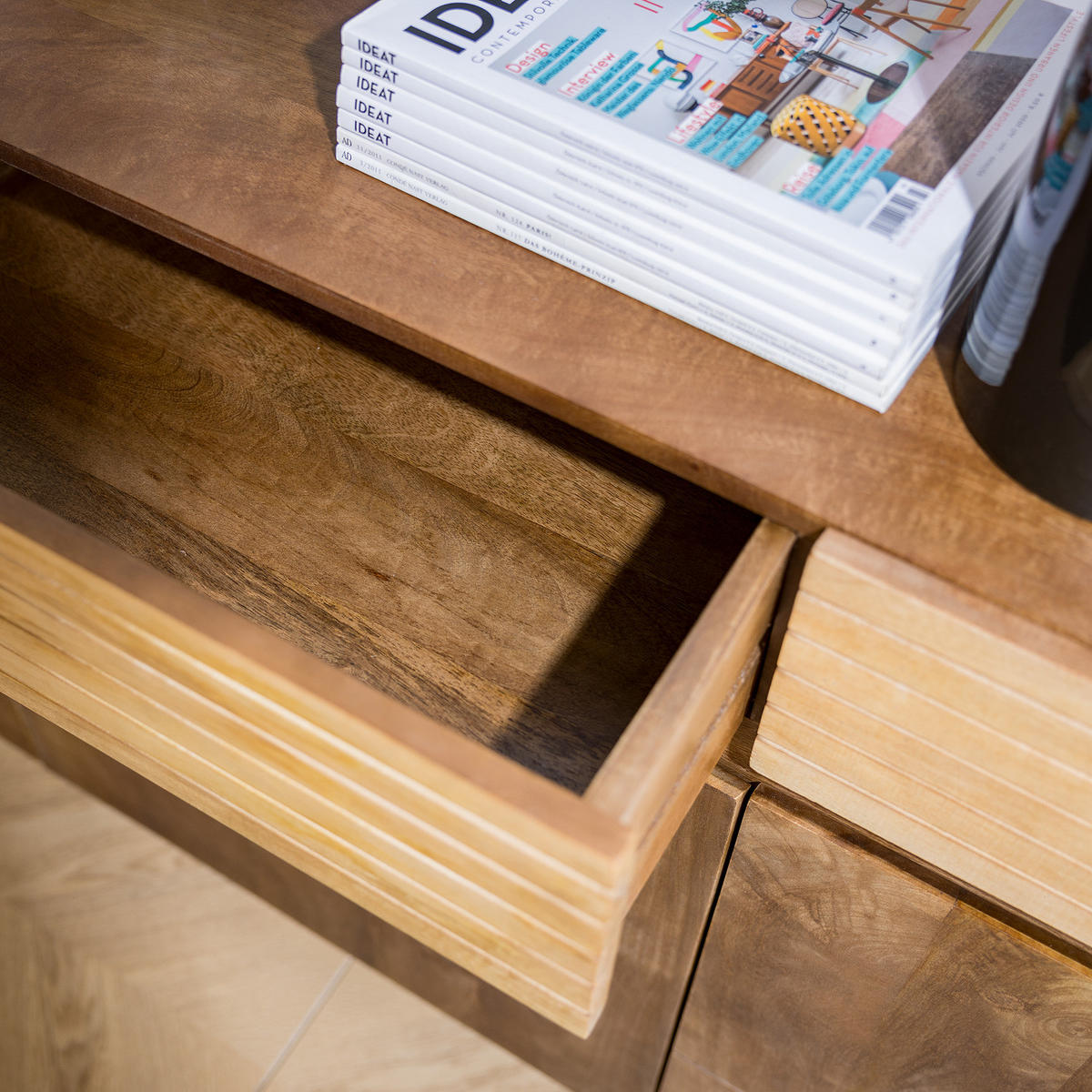 MASSIVES SIDEBOARD mit 3 Türen - Mango - Naturfarben, Holz (170/77/40cm) - home24