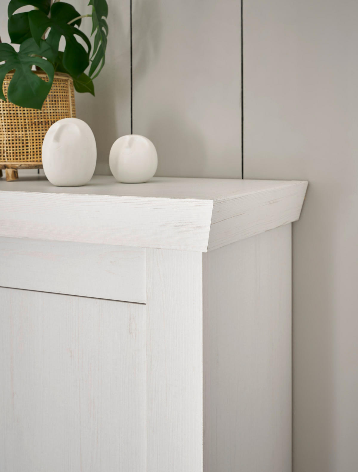 HIGHBOARD weiß Pinie Landhaus, Anrichte mit Soft-Close und Beleuchtung - Weiß, Holzwerkstoff/Kunststoff (141/146/45cm) - Furn.Design