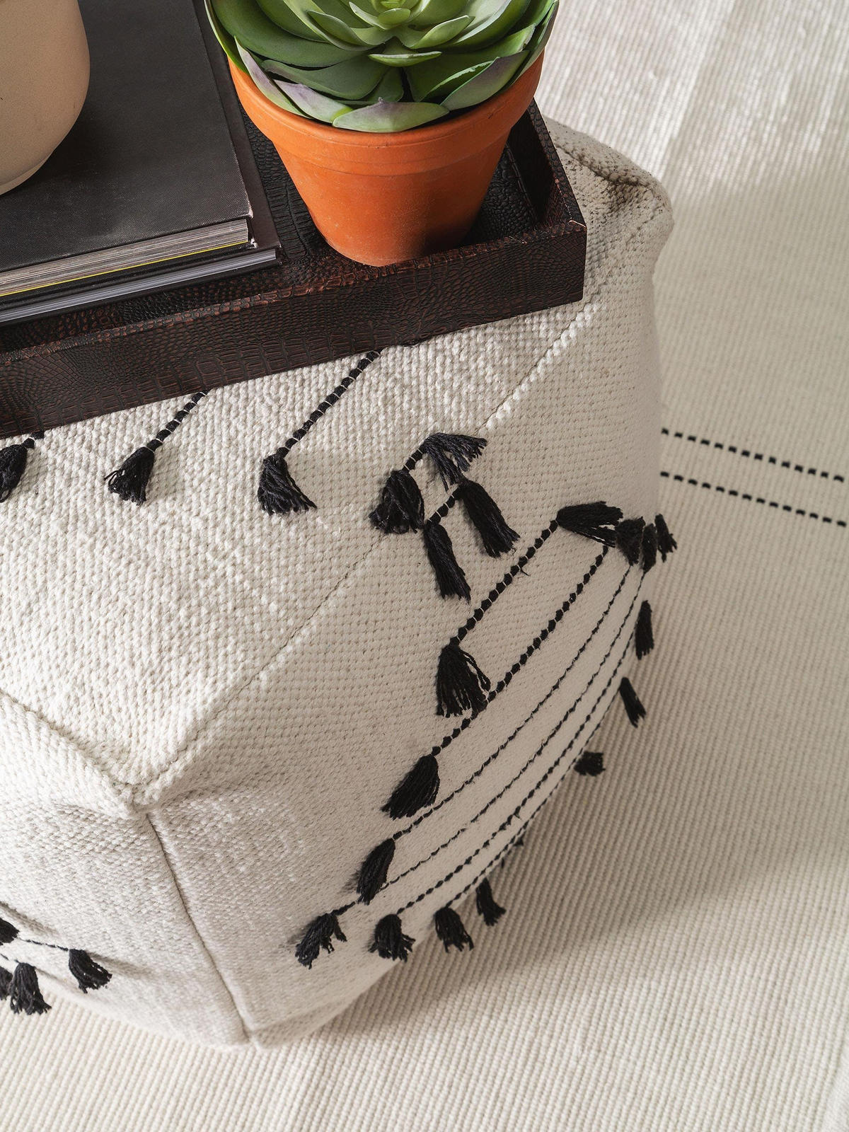 POUF Bo Ivory 45x45x45 cm - Creme, Textil (45/45/45cm) - benuta Pop