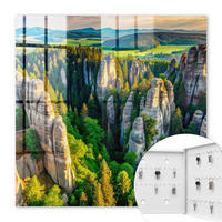 SCHLÜSSELBOX Weiß 30x30 cm – Türöffnung nach rechts - Felsen und Wald - Grün, Metall (30/30/5cm) - TULUP