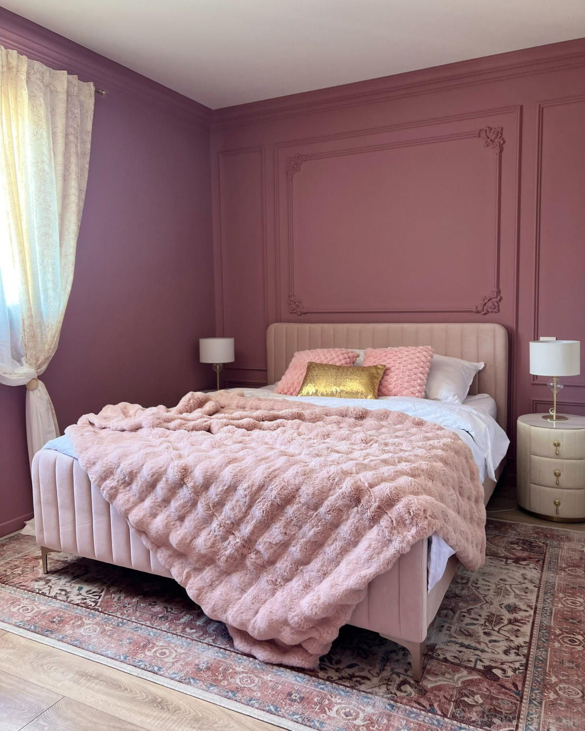 PAT TAPIȚAT 160/200cm roz pastel Lunan - roz aprins, material textil (160/200cm) - Beliani