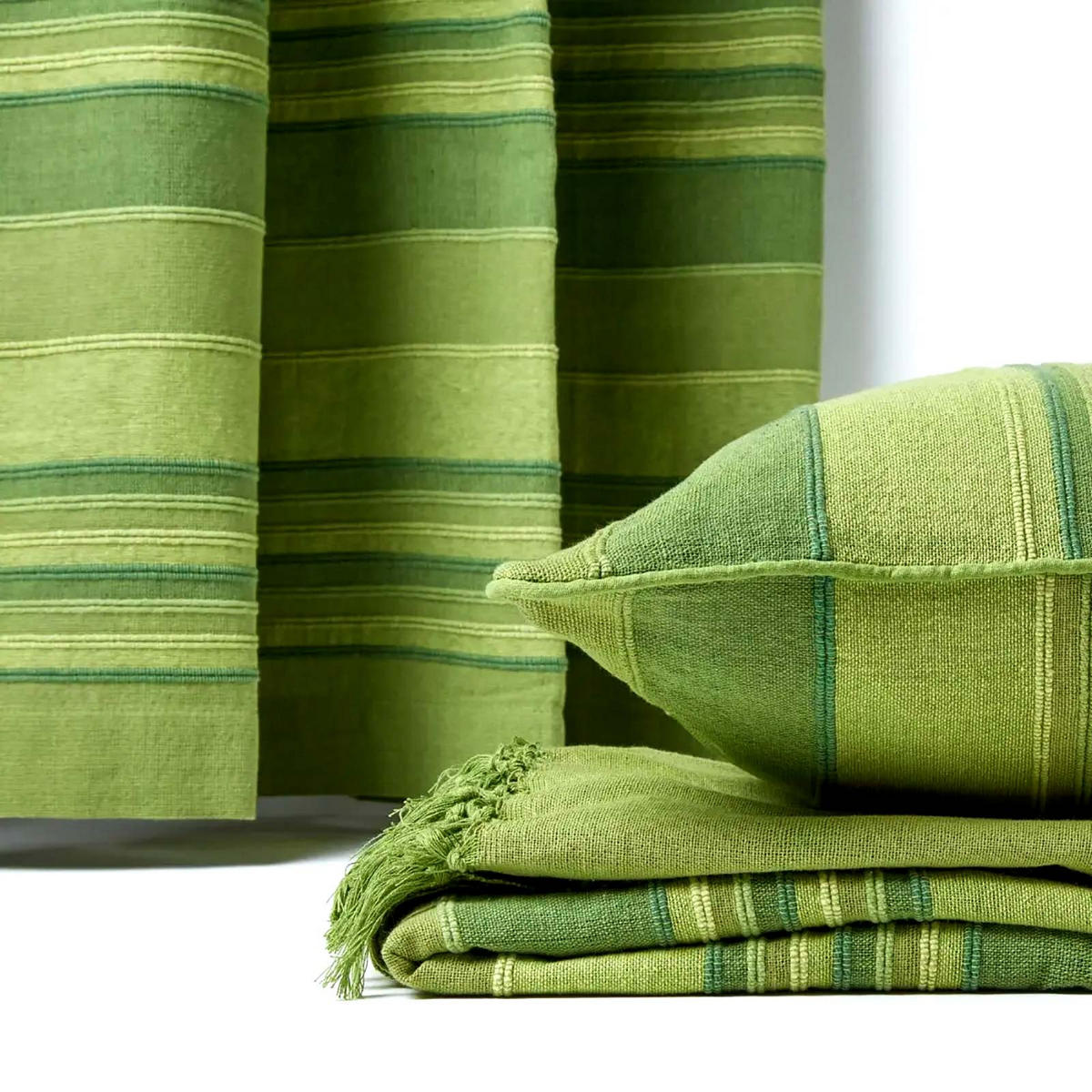 ÖSENVORHANG Morocco blickdicht 2er-Set, 167/228 cm - Grün, Textil (167/228cm) - Homescapes