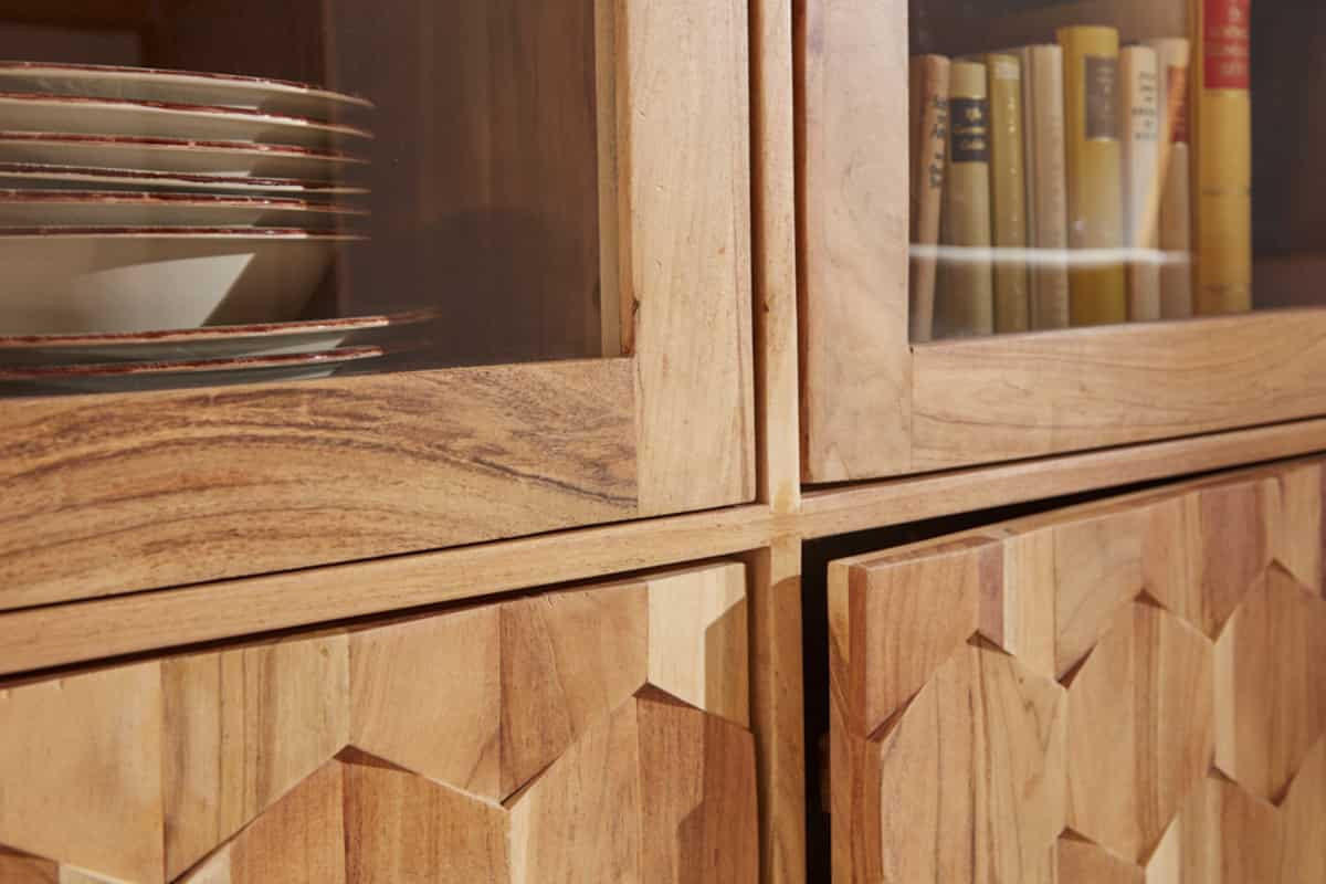 HIGHBOARD MYSTIC LIVING Akazie Natur 140cm - Braun, Holz (118/140/40cm) - riess-ambiente