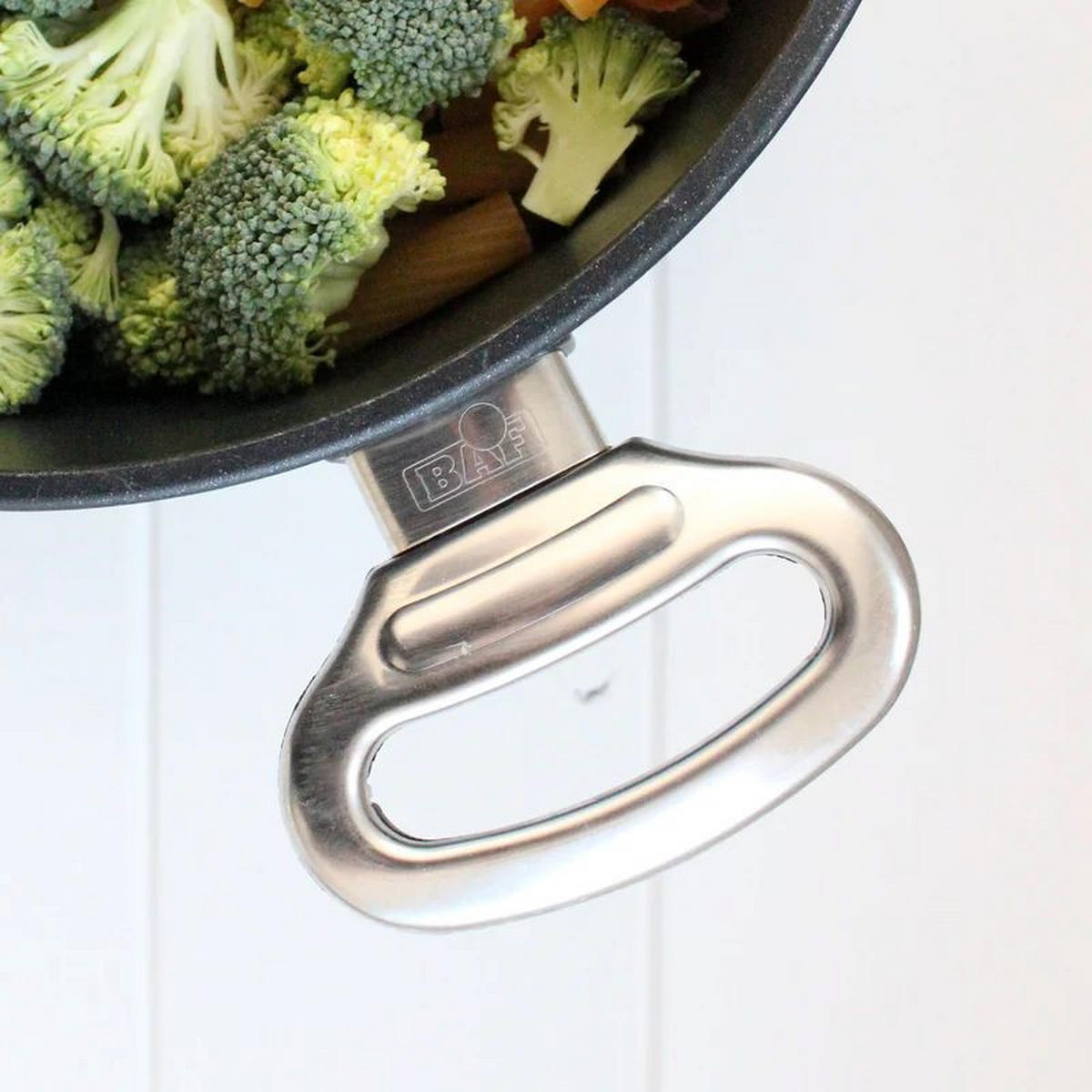 BRATENTOPF Gigant Newline mit Deckel Induktion 20cm x 12.0cm 2.0l - Anthrazit, Kunststoff/Metall (20cm) - BAF