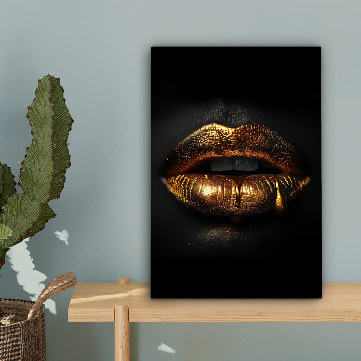LEINWANDBILD Frau - Porträt - Lippen - Gold - Schwarz 20x30 cm - Schwarz, Textil (20/30cm) - MuchoWow
