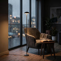 LED-DESIGN-STEHLEUCHTE stufenlos dimmbar Trittschalter 3000K 140cm hoch Metall Schwarz - Schwarz Hochglanz, Metall (15/15/137cm) - Elblight.de