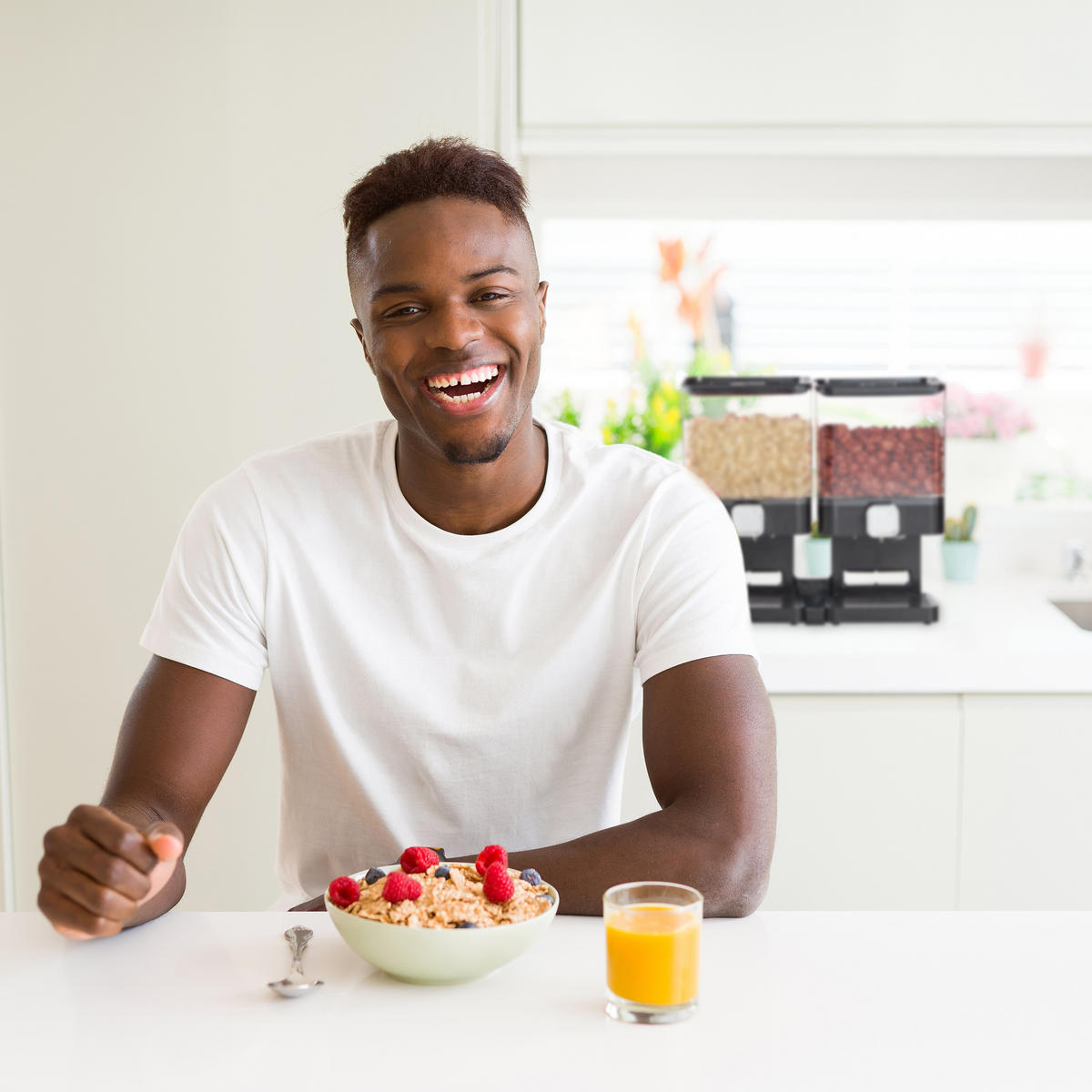 DÁVKOVAČ obilovin - různobarevná, plast (33/31/19cm) - Relaxdays