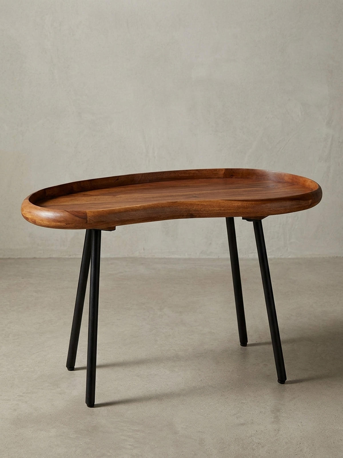 COUCHTISCH Massivholz mit Metallbeinen, Nierenform, Handgefertigt, Braun 71x40x42 cm - Schwarz/Braun, Holz/Metall (40/71/42cm) - KADIMA DESIGN