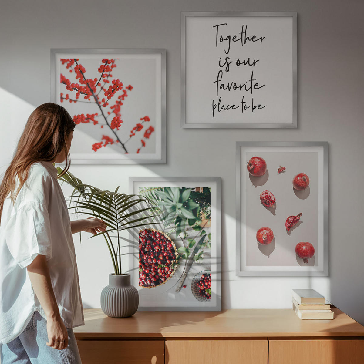 WANDBILDER 4er Set - 50x50 cm & 40x60 cm Silberner Rahmen - Minimalismus der roten Früchte von Pflanzen - Silberfarben, Kunststoff (50/50cm) - ArtPrintCave