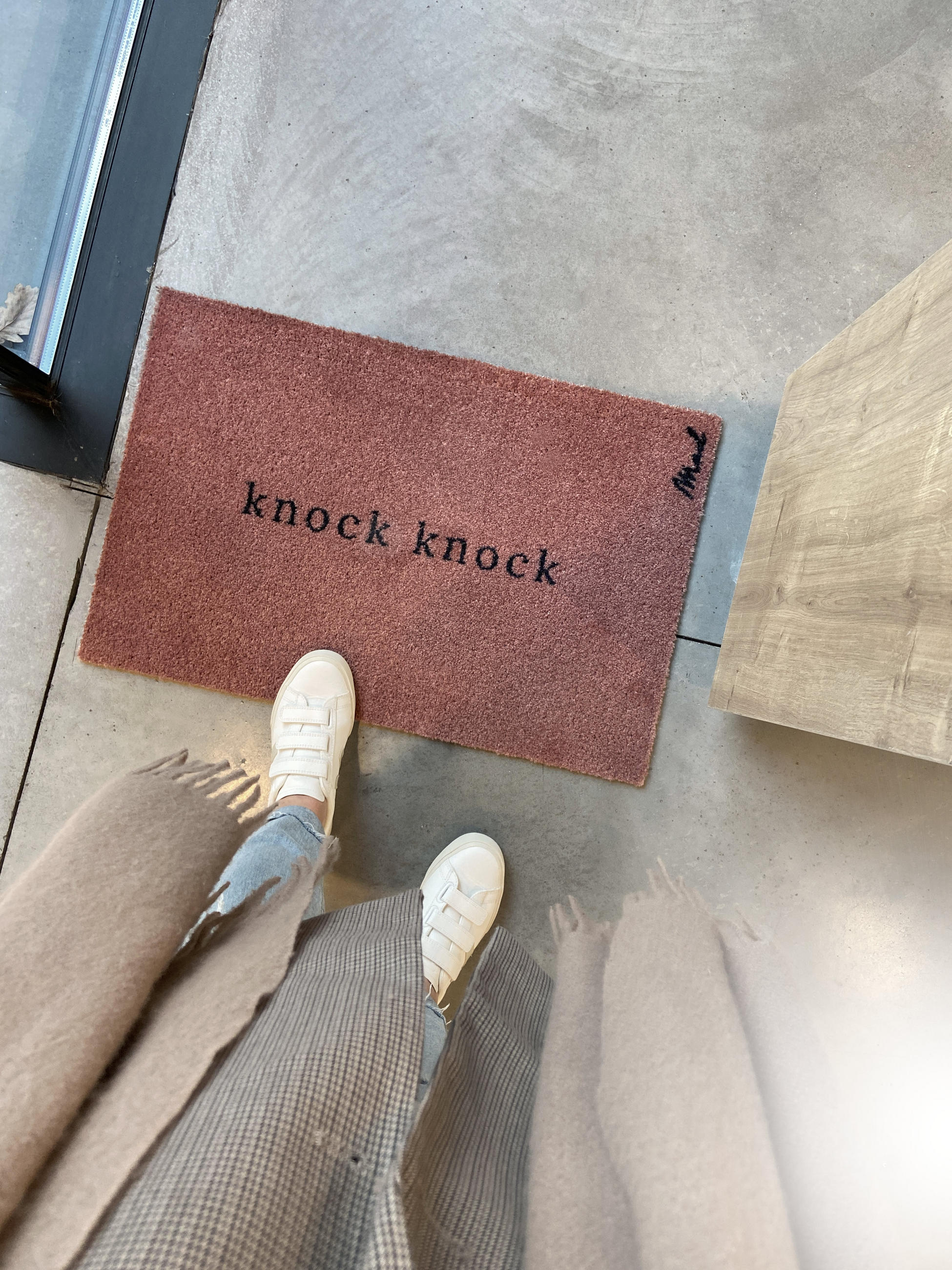 OUTDOOR FUßMATTE "Amira" mit Spruch "knock knock" Braun 50 x 75 cm - Schwarz/Braun, Kunststoff/Textil (50/75cm) - MAD ABOUT MATS