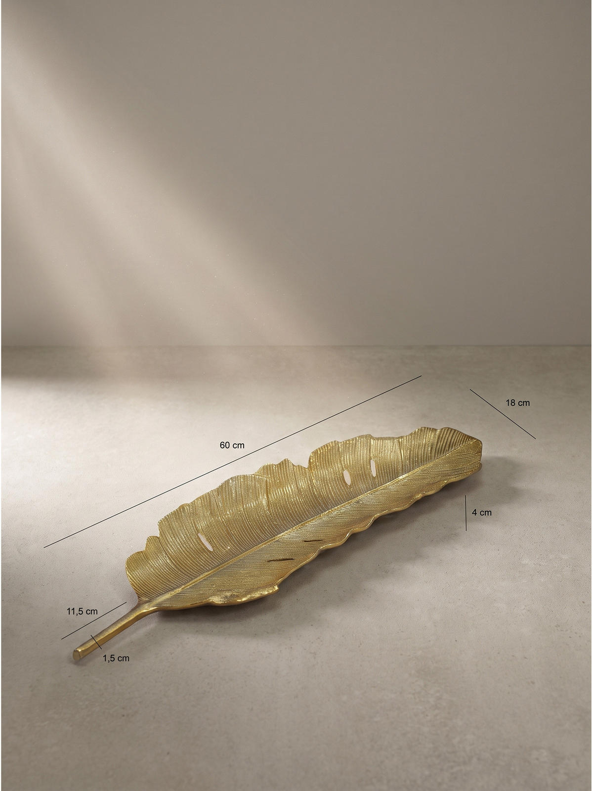 DEKOSCHALE SUBIACO, Aluminium, handgefertigt, Gold, 60 x 18 x 4 cm - Goldfarben, Metall (4cm) - KADIMA DESIGN