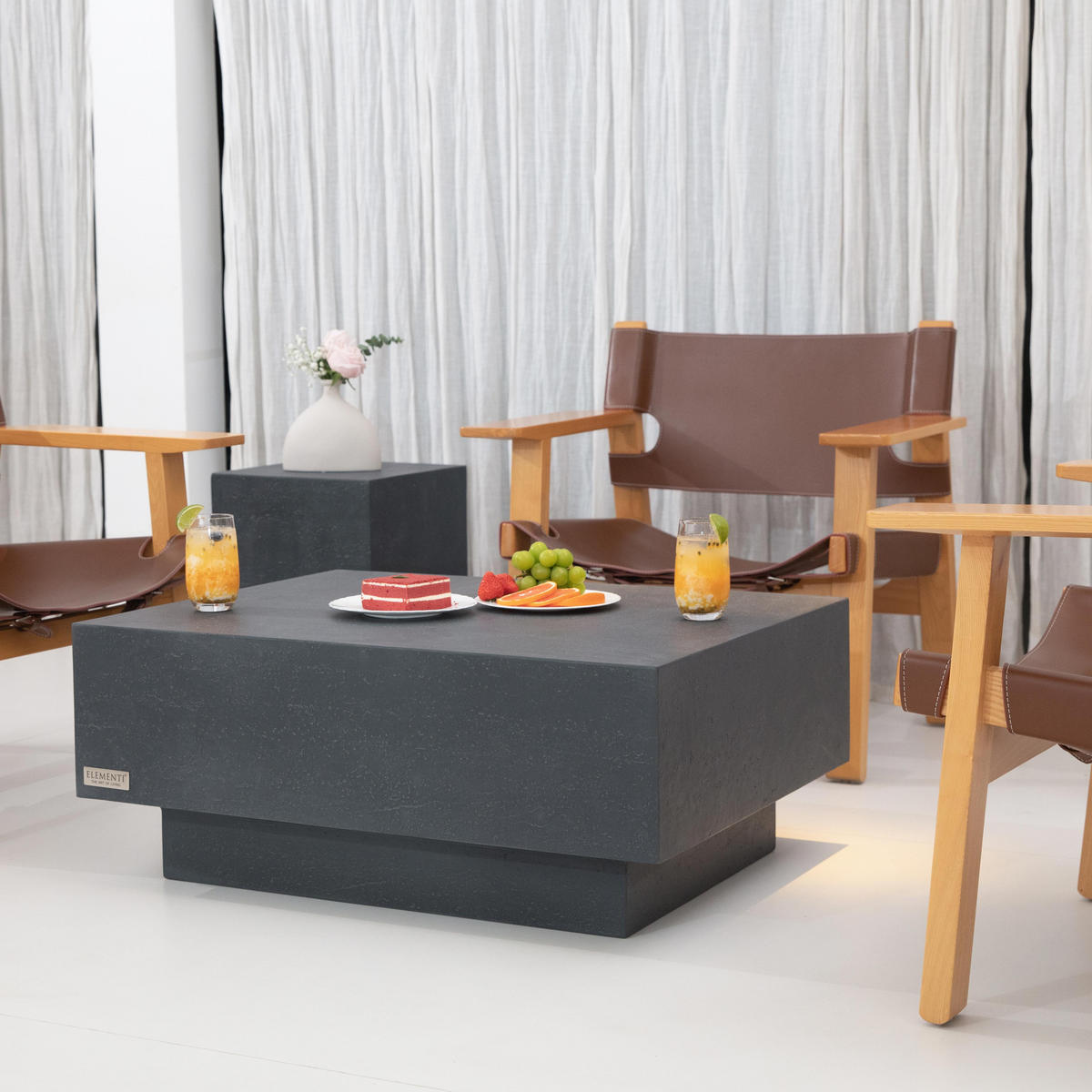 COUCHTISCH TEVERE aus GF-Beton Rechteck, Wetterbeständig, 86x86x36 cm - Dunkelgrau, Naturmaterialien (86/86/36cm) - Elementi