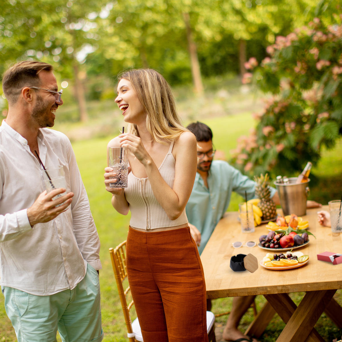 ASCHENBECHER - Schwarz, Keramik/Holz (8.5cm) - Relaxdays