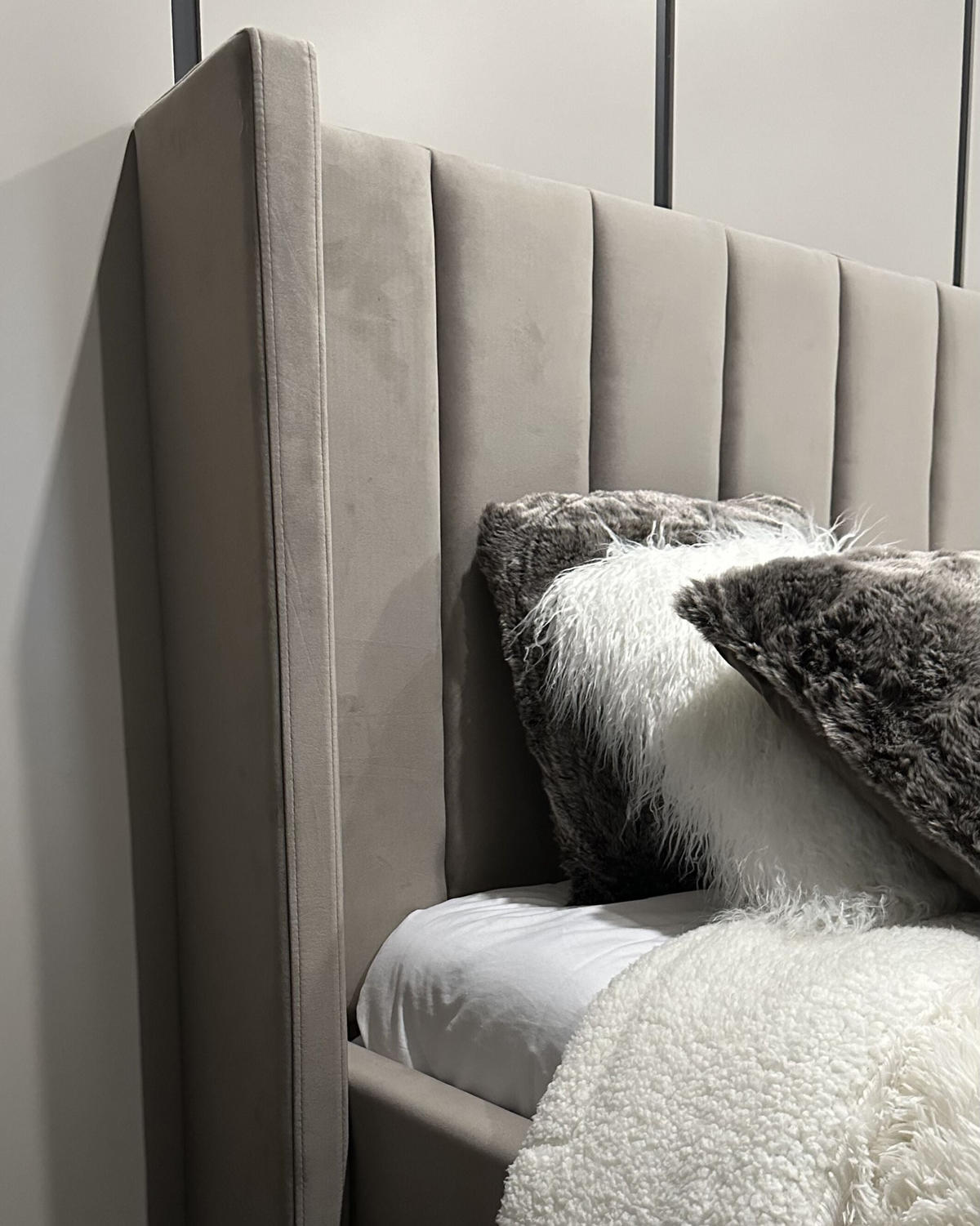 POSTEL s roštem 180x200 cm Béžová Villette - šedohnědá, textil (180/200cm) - Beliani