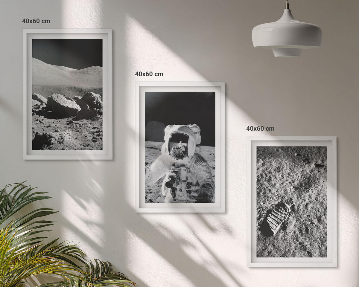 WANDBILDER 3er-Set - 40x60 cm Weißer Rahmen - NASA-Fotos vom Mond Astronaut - Weiß, Kunststoff (40/60cm) - ArtPrintCave