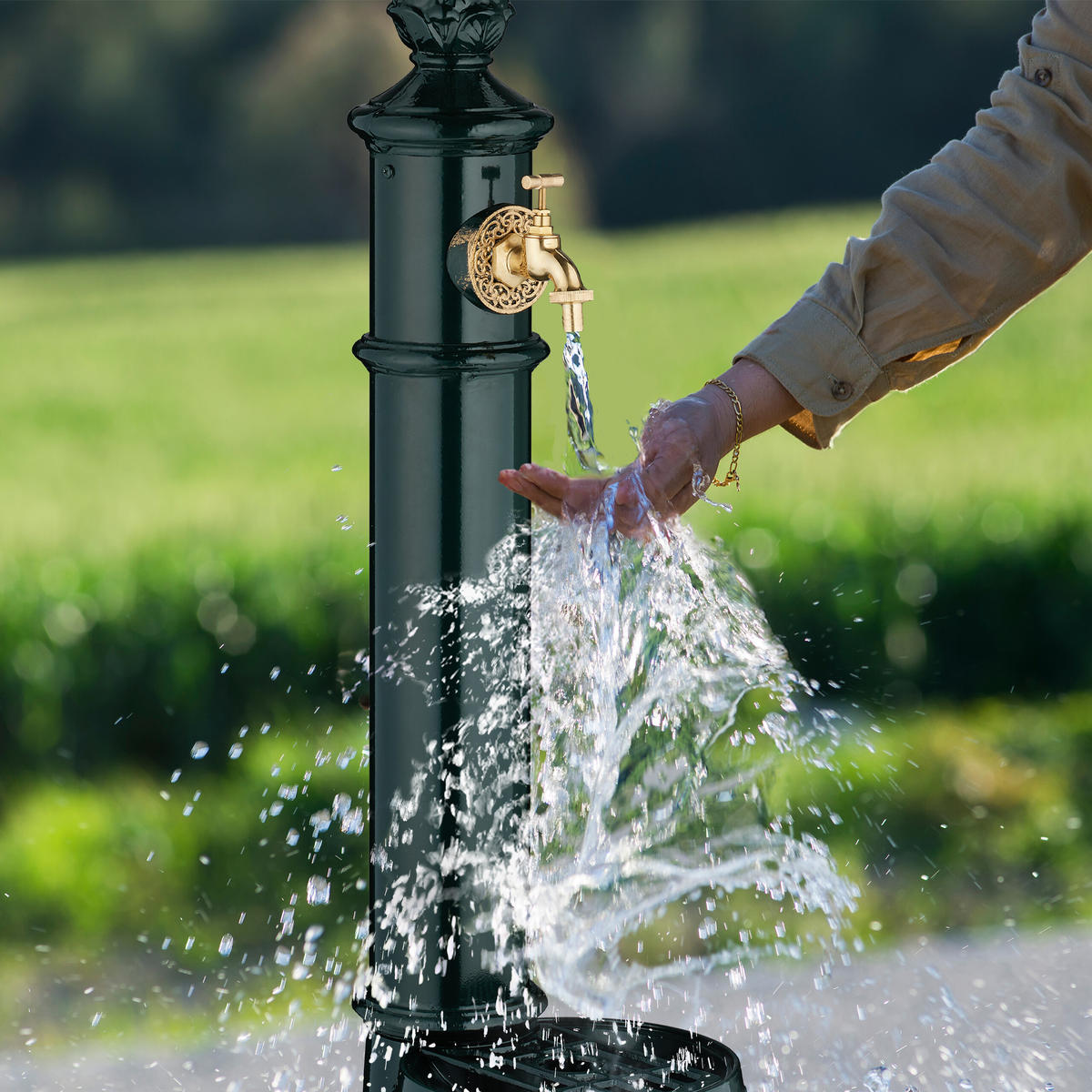 STANDBRUNNEN - Dunkelgrün, Metall (31.5/26/83cm) - Relaxdays