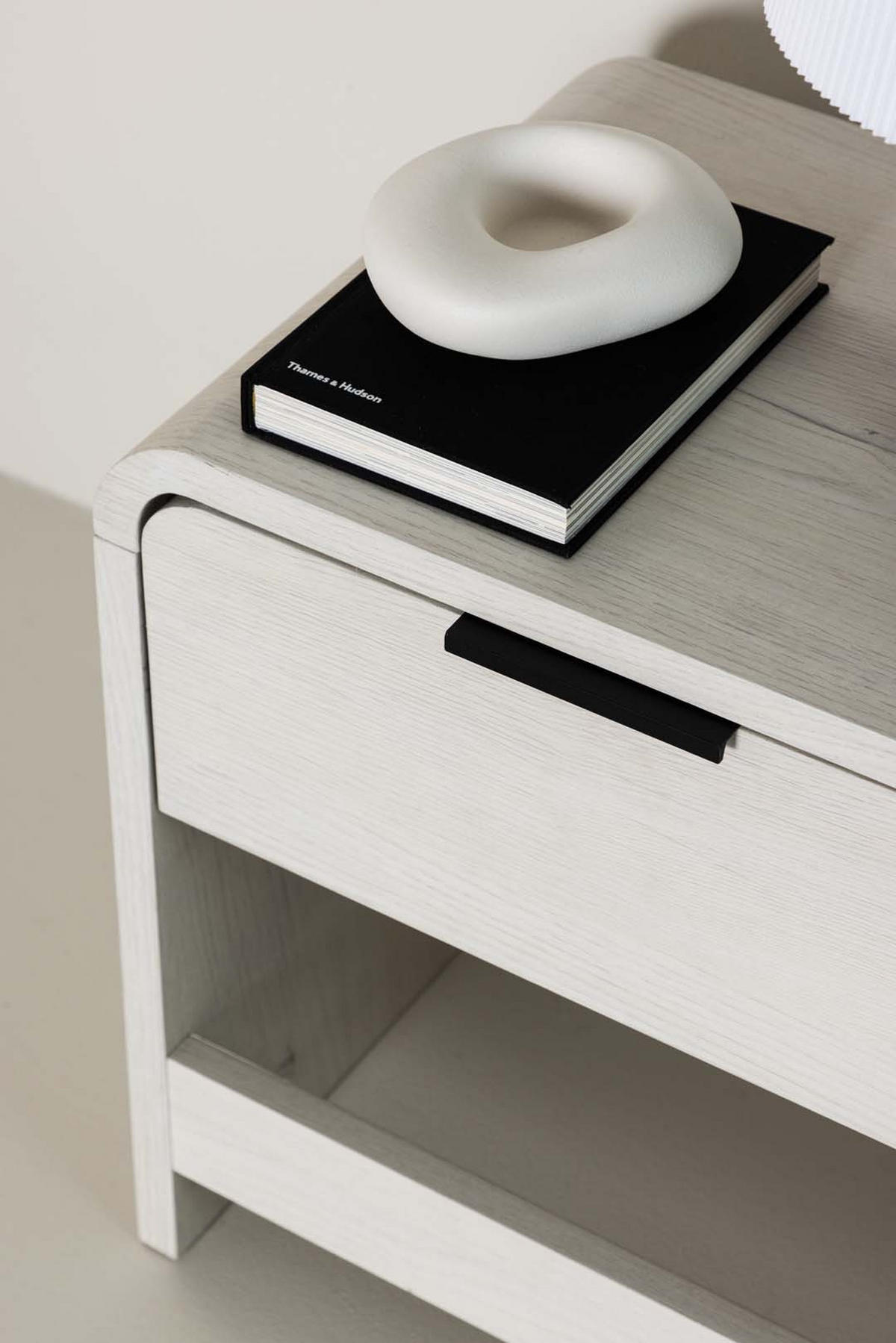 NACHTSCHRANK Whitewash - Weiß, Holzwerkstoff (30/40/40cm) - ebuy24