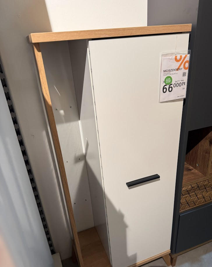 MIDISZEKRÉNY NOVENTA-BUDAÖRS OUTLET - Xora