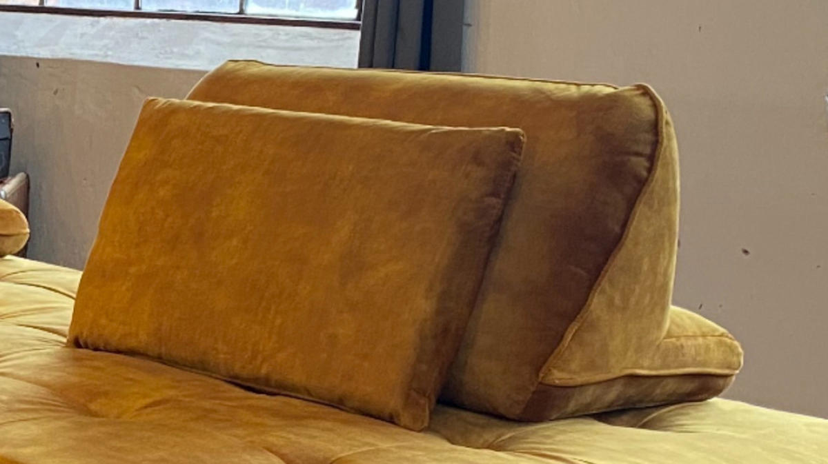 RÜCKENKISSEN WIOLO Gold Velvet - Goldfarben, Textil (80/46cm) - KAWOLA