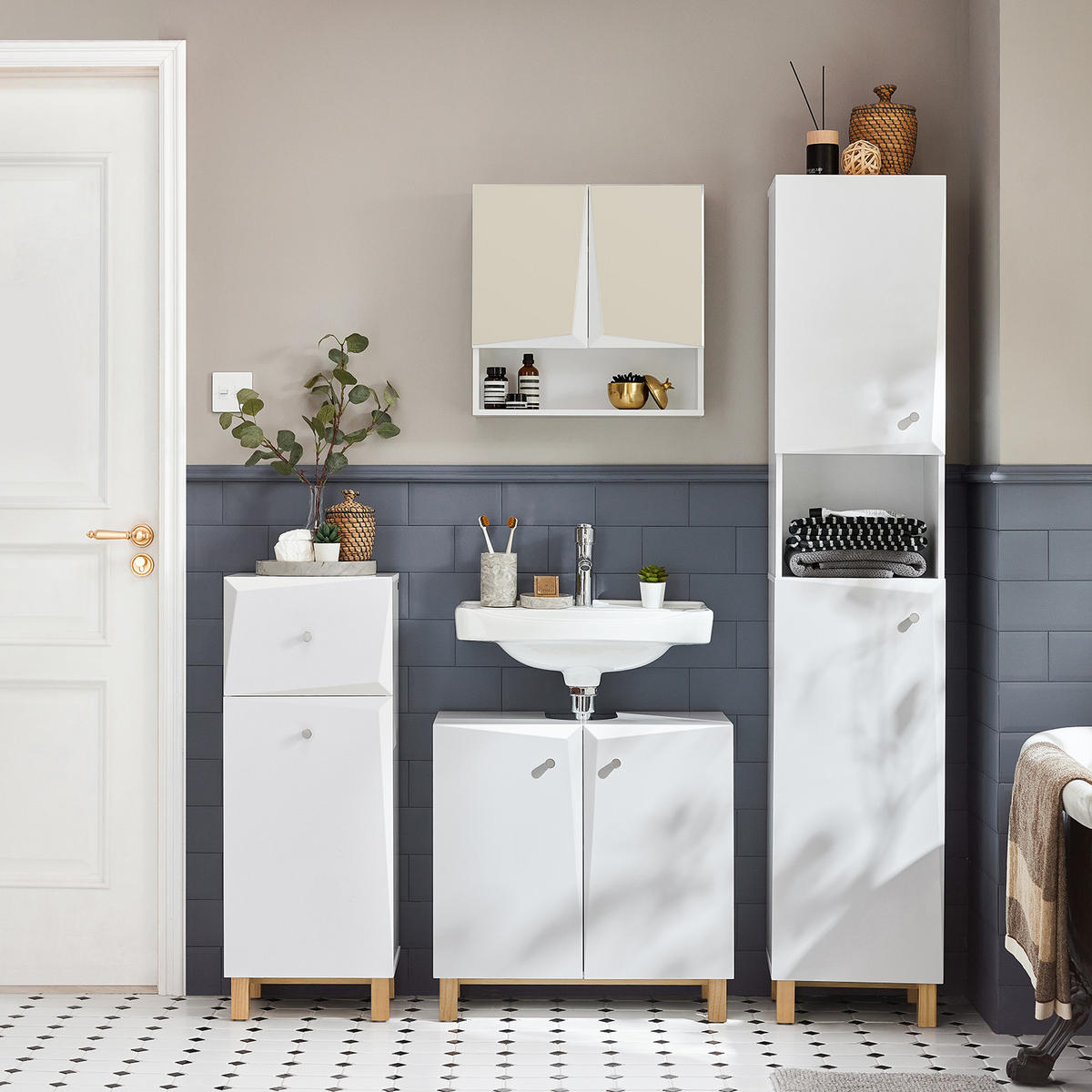 HOCHSCHRANK Weiß - Weiß, Holzwerkstoff (34/170/30cm) - SoBuy