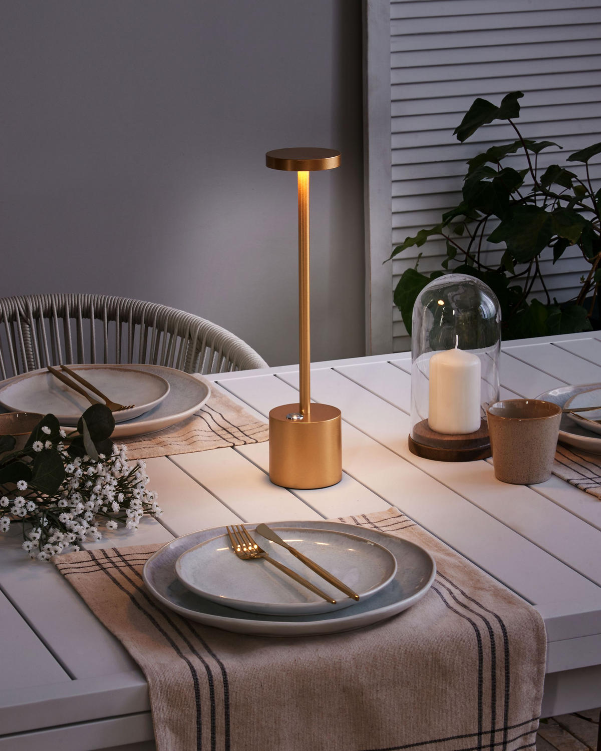 LED-TISCHLEUCHTE Gold Lizandro - Goldfarben, Metall (8/8/35cm) - Beliani