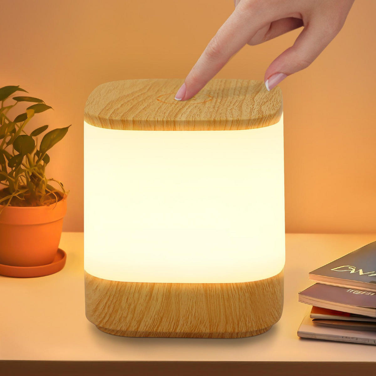 LED stolní lampa Ache 9,8/9,8/11,5 cm - hnědá, plast (9.8/9.8/11.5cm) - Nettlife