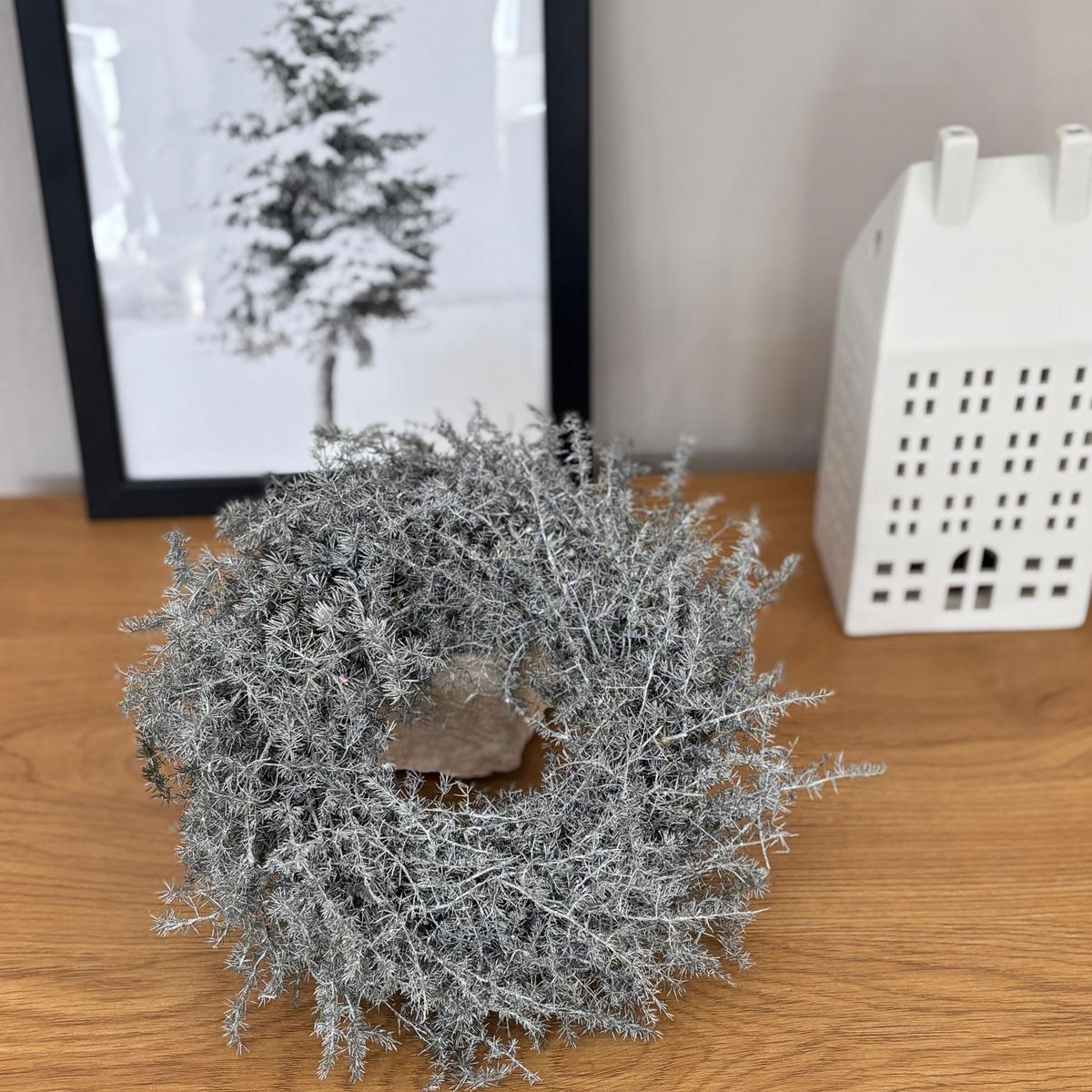 TROCKENBLUMEN Silberglanz Adventskranz aus Spargelkraut in Silber - (H)30 cm - Silberfarben, Naturmaterialien (1cm) - Lykke & You