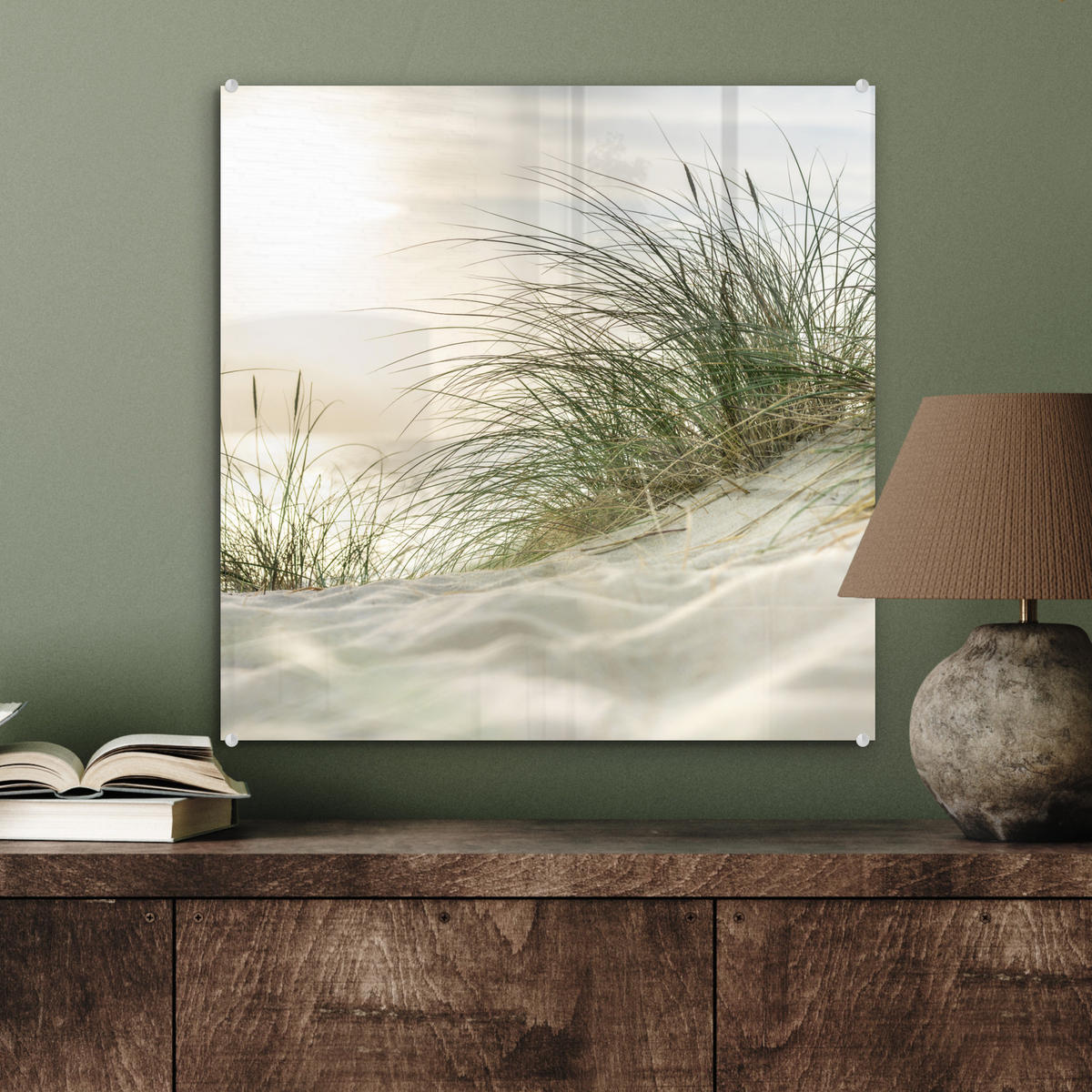 OBRAZ NA AKRYLOVOM SKLE Duny s marramovou trávou pod slnkom nemeckého národného parku Schleswig-Holsteinisches Wattenmeer 50x50 cm - krémová, sklo (50/50cm) - MuchoWow