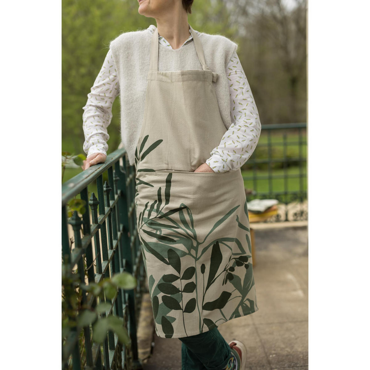 KÜCHENSCHÜRZE MIT TASCHE Majda multico 72 x 85 cm - Multicolor, Textil (72/85cm) - Winkler