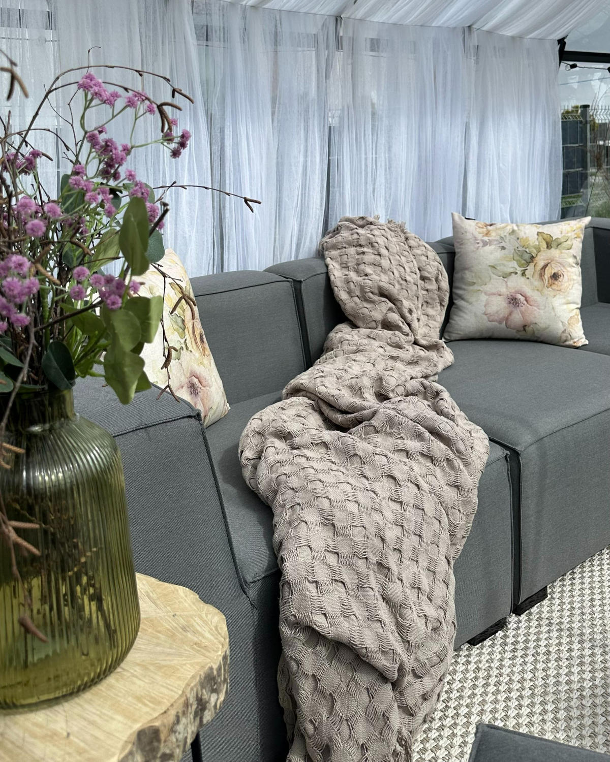 TAGESDECKE Grau 220 x 240 cm Bere - Ecru, Textil (220/240cm) - Beliani
