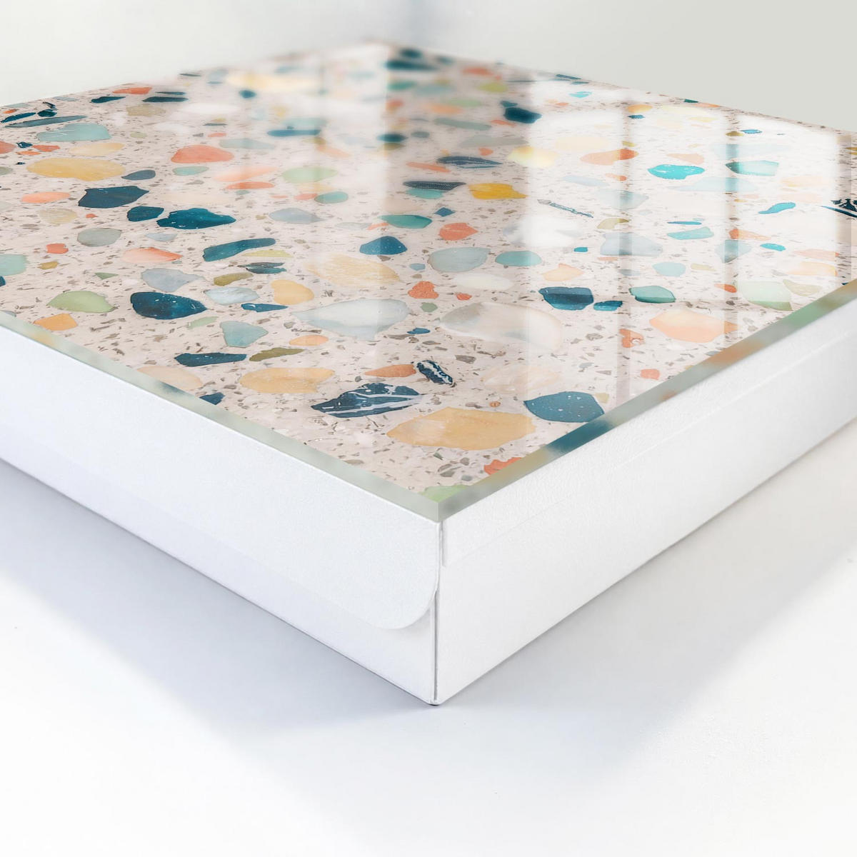 SCHLÜSSELBOX Weiß 30x30 cm – Türöffnung nach rechts - Farbenfrohes Mosaik - Beige, Metall (30/30/5cm) - TULUP