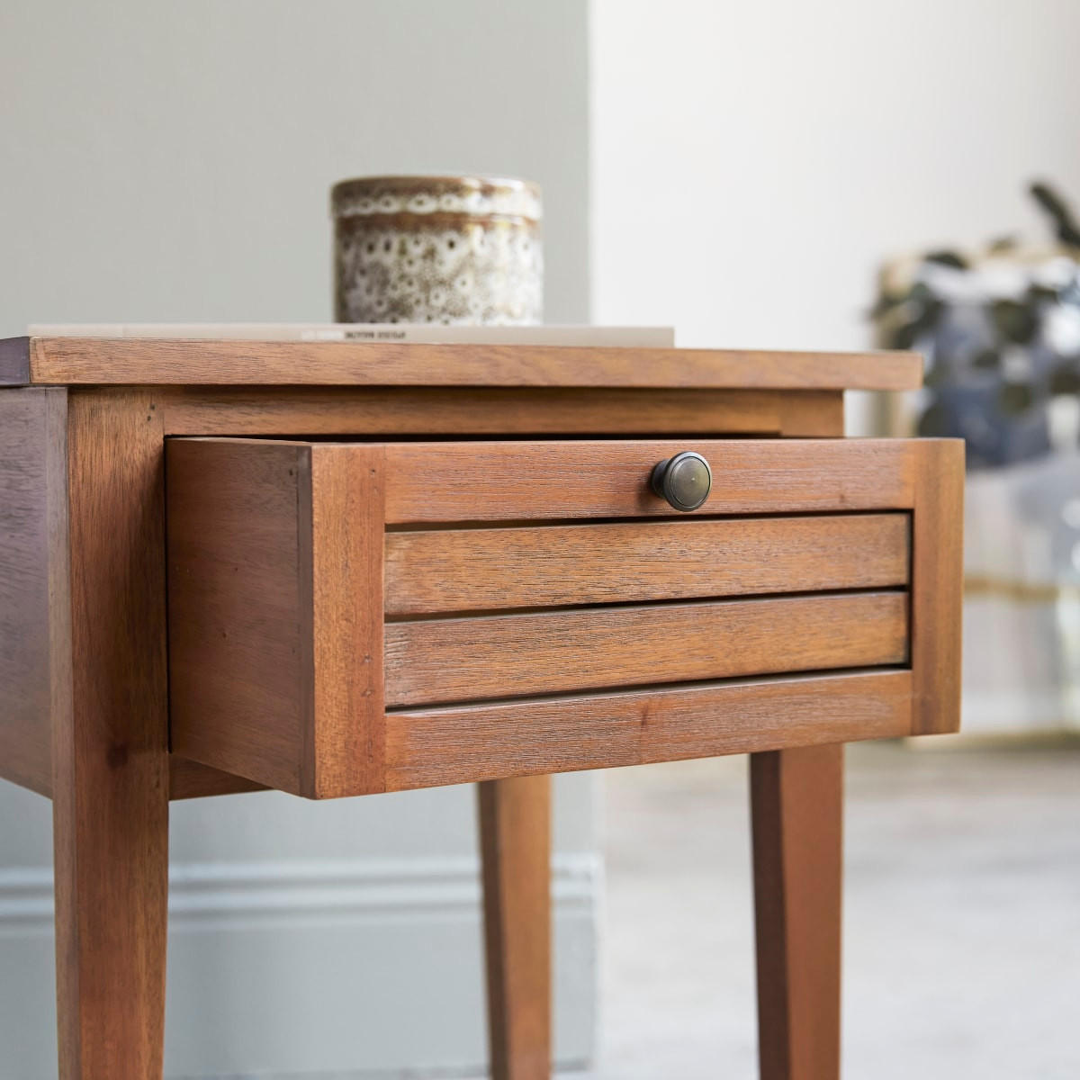 NACHTTISCH Loggia Braun aus Akazie - Braun, Holz (45/50/35cm) - Tikamoon