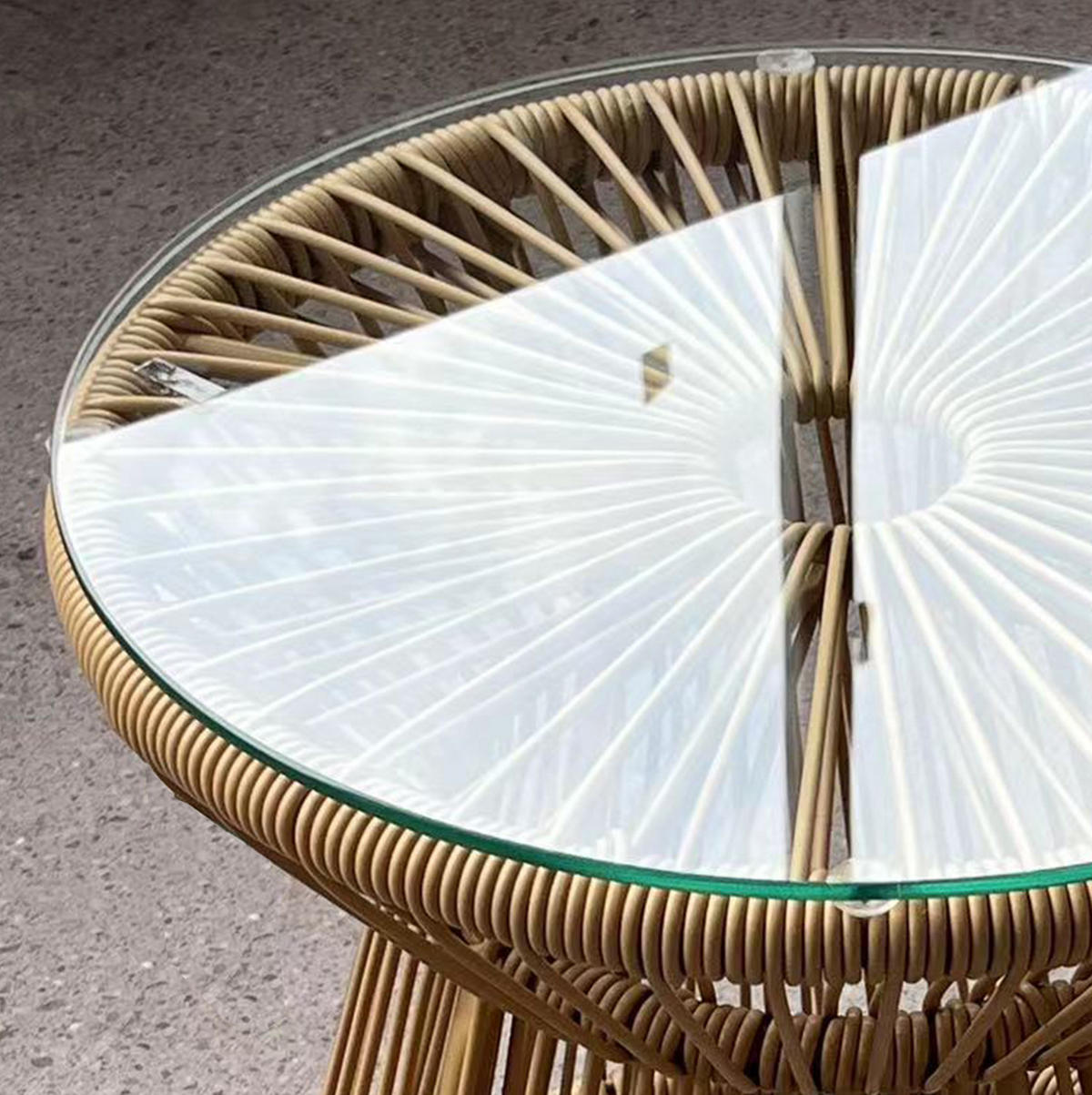BEISTELLTISCH 40/40/42 cm beige aus Rattan mit Glasplatte - Beige, Kunststoff (40/40/42cm) - OKWISH