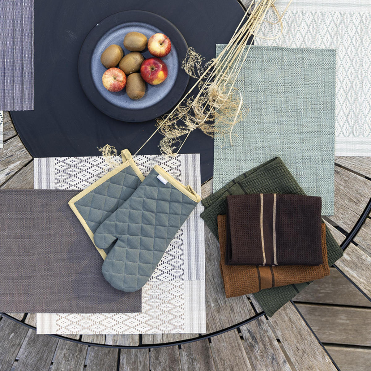 TISCHSET Canna matchagrün 33 x 45 cm - Grün, Textil (33/45cm) - Winkler