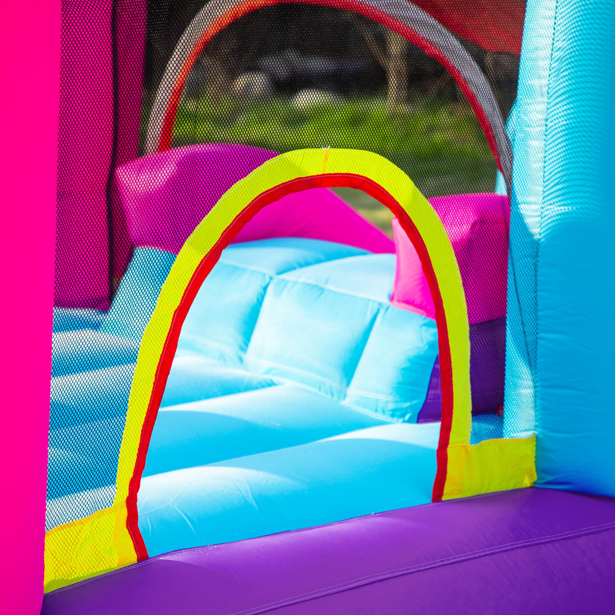 HÜPFBURG DE-18566 mit Trampolin, Rutsche & Basketballkorb Mehrfarbig - Multicolor, Kunststoff (300/270/200cm) - ComfortXL