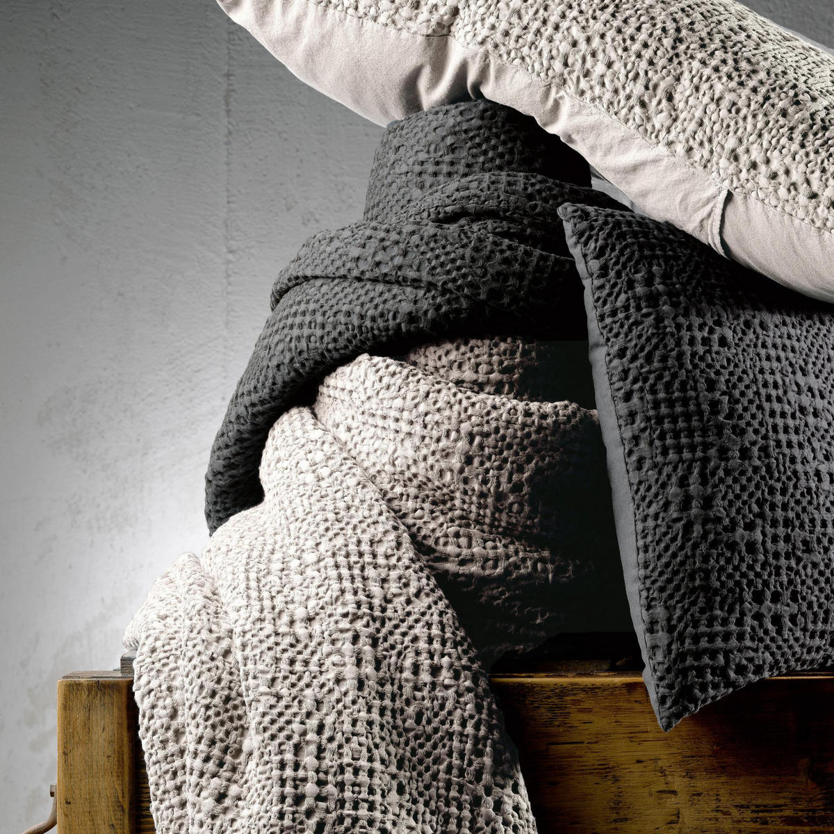 BETTÜBERWURF Tana kreide 260 x 260 cm - Weiß, Textil (260/260cm) - Vivaraise
