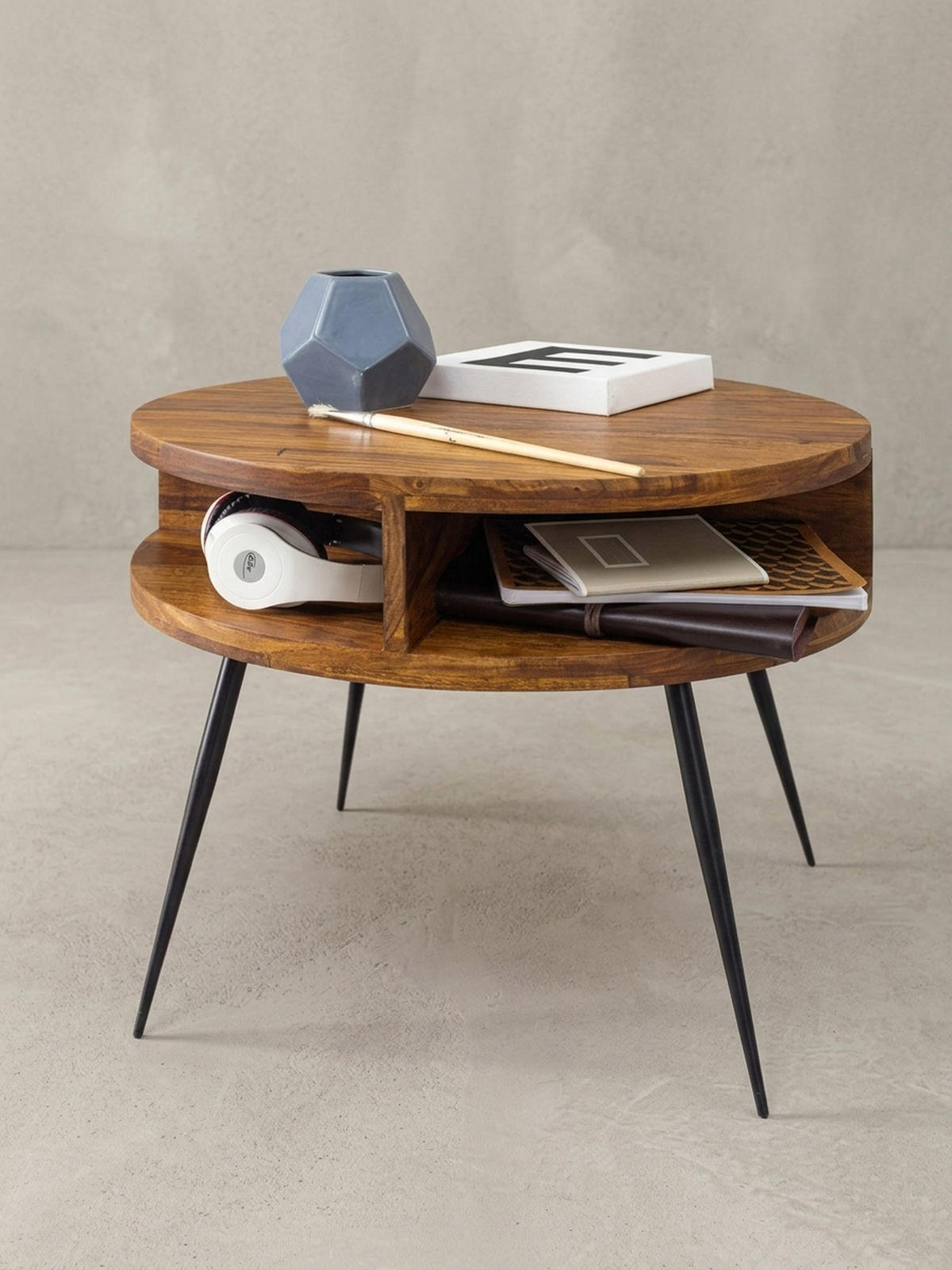 COUCHTISCH aus Sheesham Massivholz, Rund mit 4 Ablagefächern, Gestell aus Schwarzem Metall - Schwarz/Braun, Holz/Metall (60/60/45cm) - KADIMA DESIGN