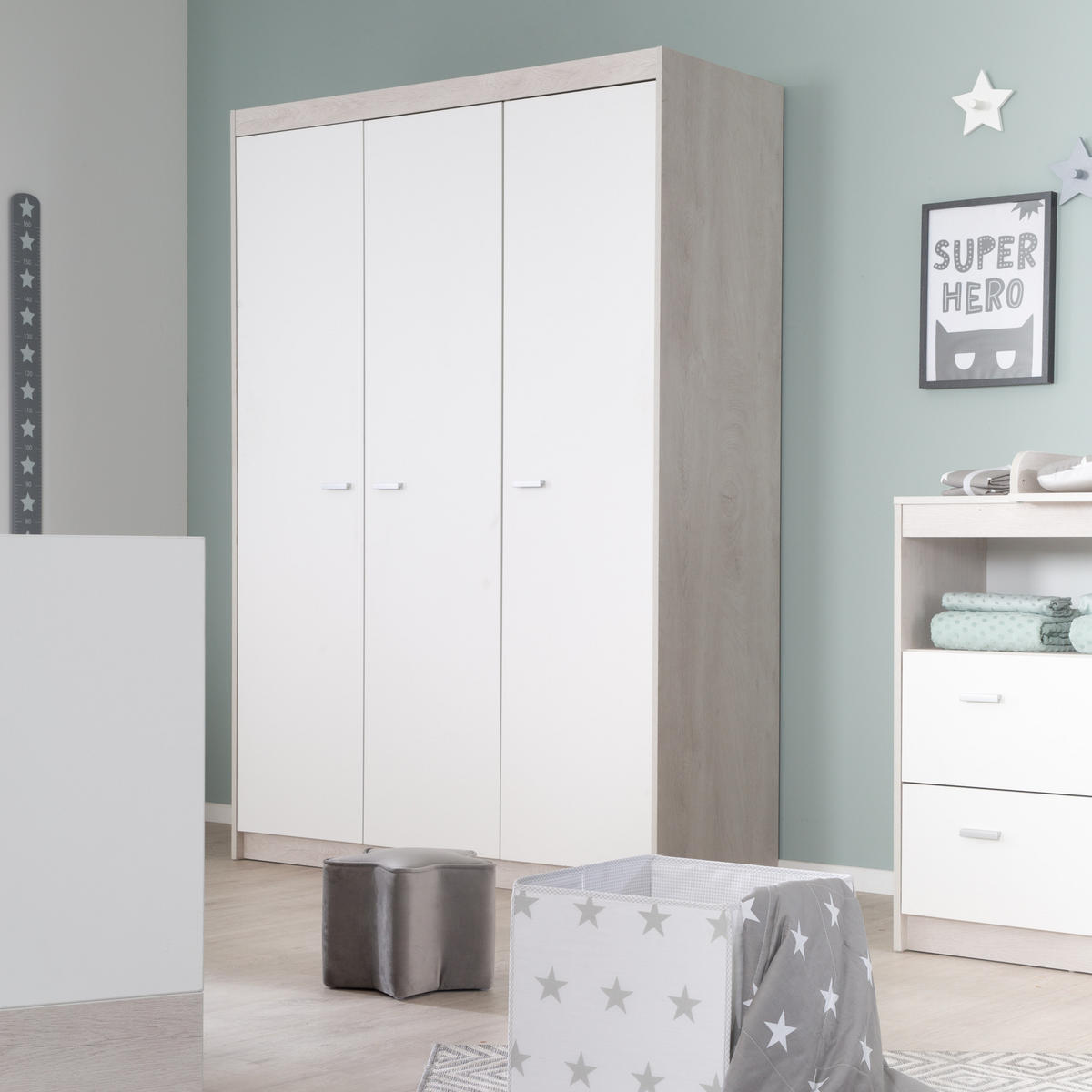 KLEIDERSCHRANK Julia - Weiß, Holzwerkstoff/Kunststoff (131/190/52cm) - Roba