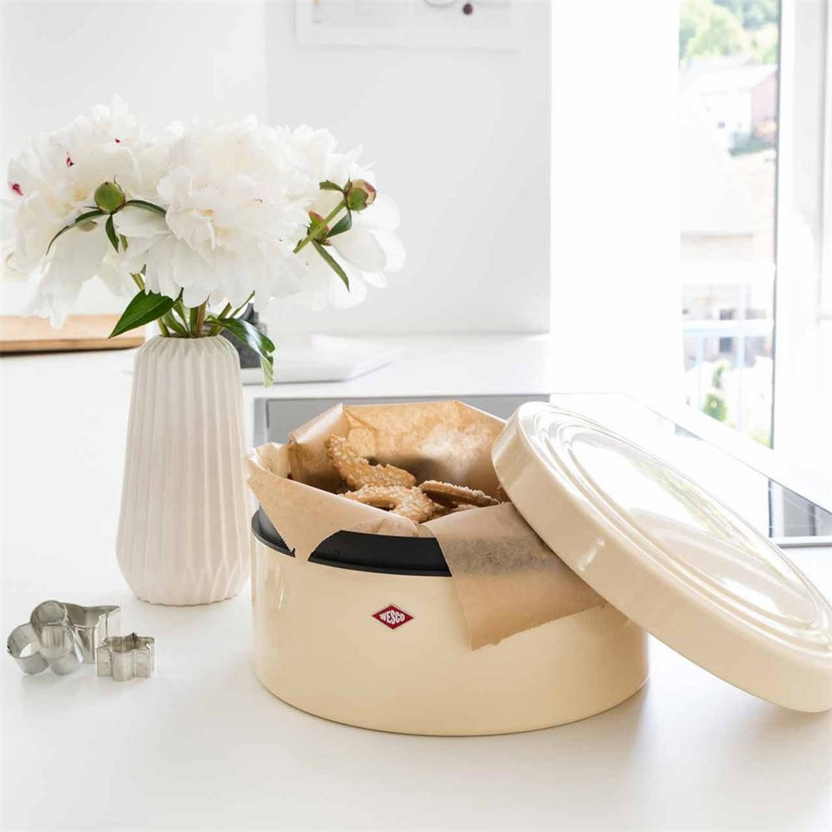 GEBÄCKDOSE Mandel - Beige, Metall (24/12.4/24cm) - Wesco