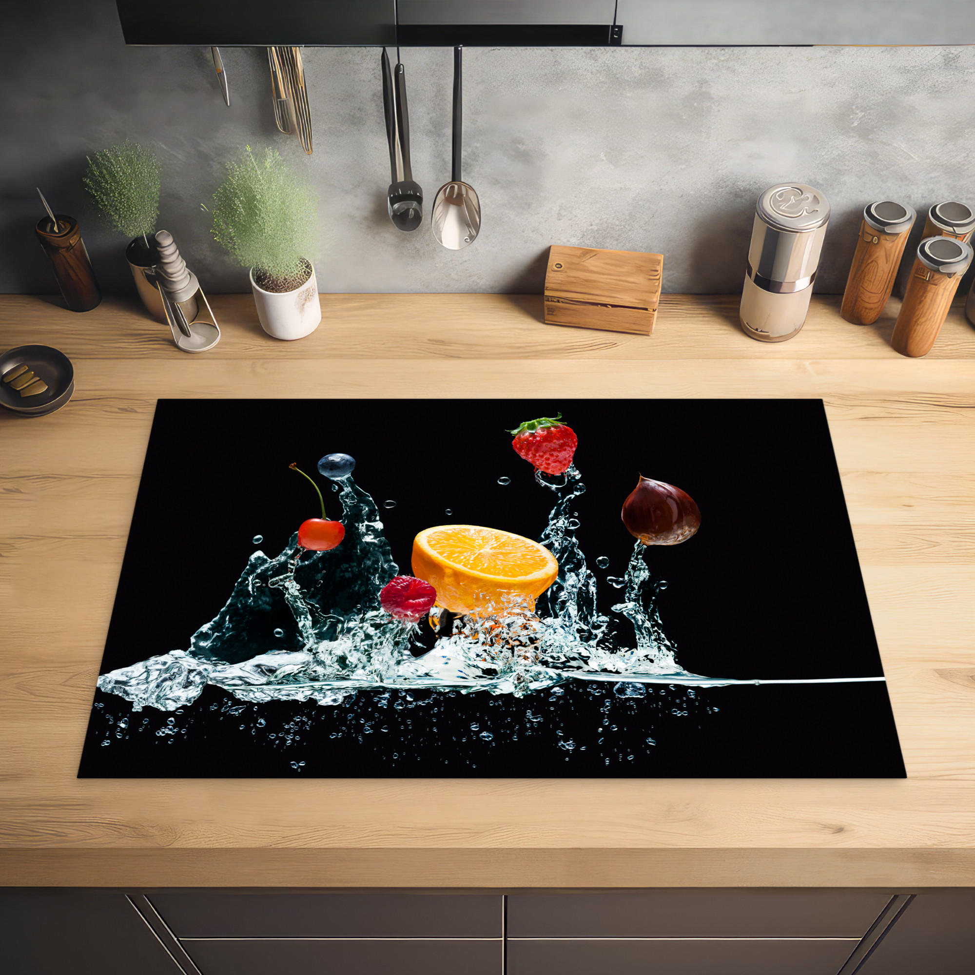 HERDABDECKPLATTE Wasser - Obst - Orange - Erdbeere - Kirsche - Schwarz 80x52 cm - Orange, Kunststoff (80/0.2/52cm) - MuchoWow
